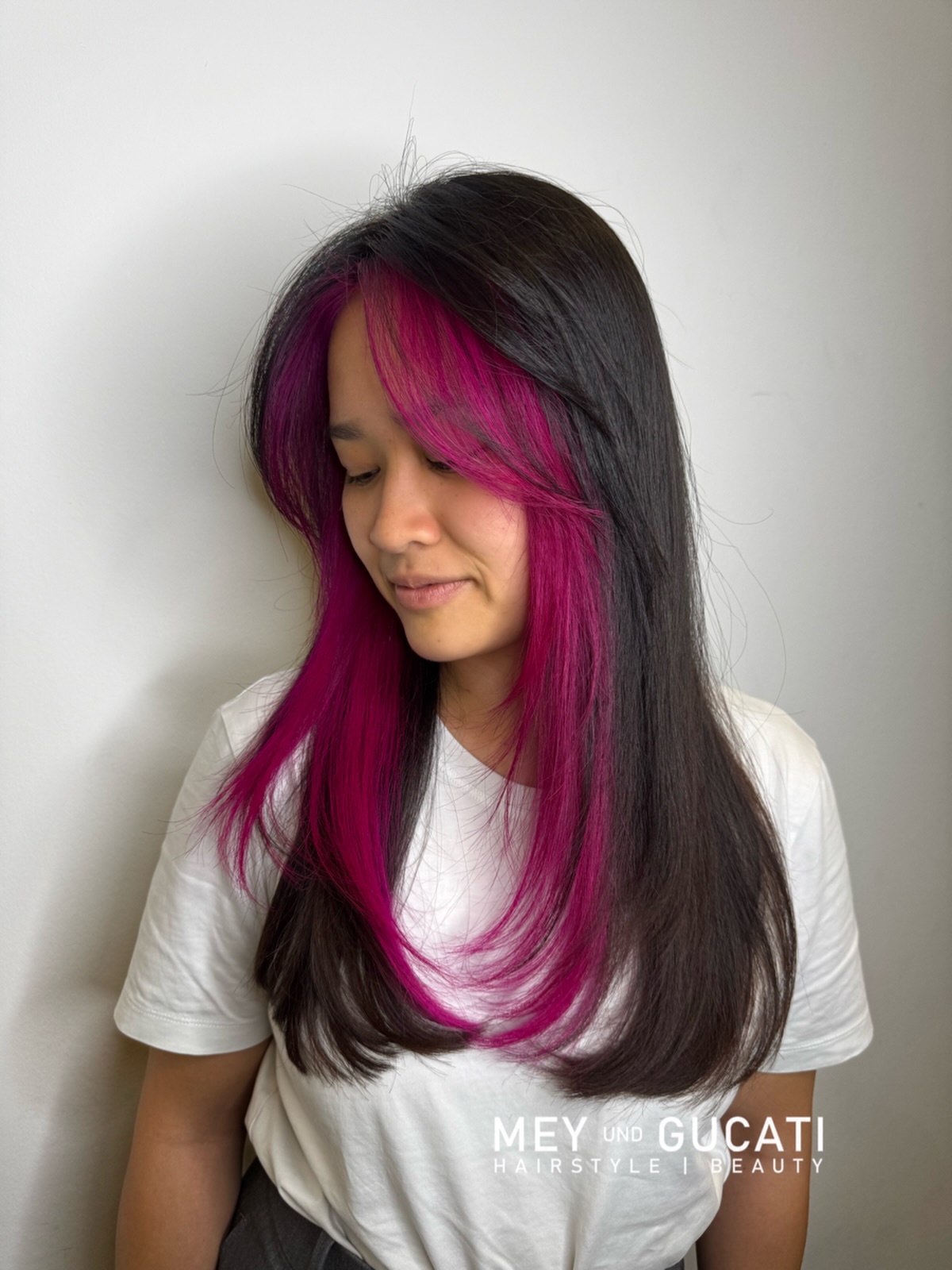 Pink Faceframing 🦩 #colormecrazy #pinkpinkpink #faceframing #curtainbangs #asianhair