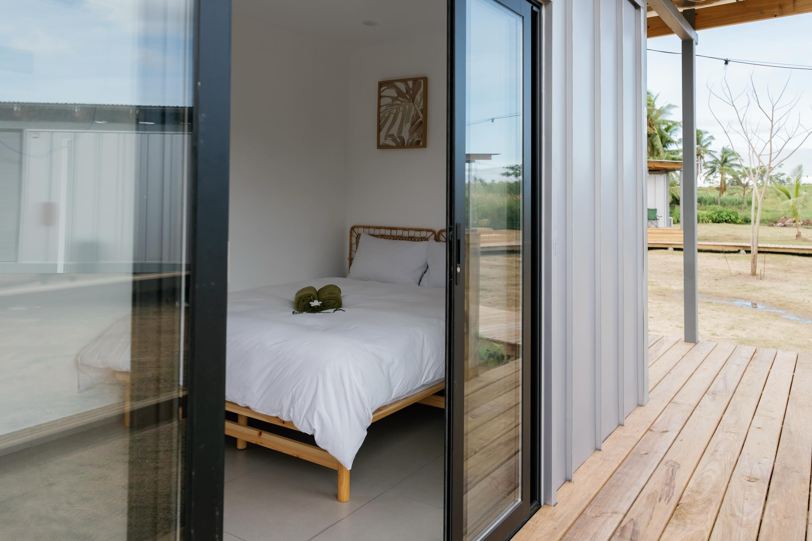 A new chapter begins…so excited to share our studios…we have called them seniuci seven. 🌺
#grouptravel #studio #fiji #tinyhome #relax
📷 @seleaphotography
