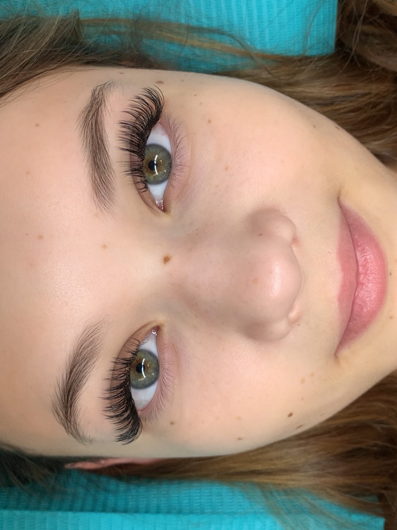 @maddydoesmylashes & @emdoesmylashes pov 👀