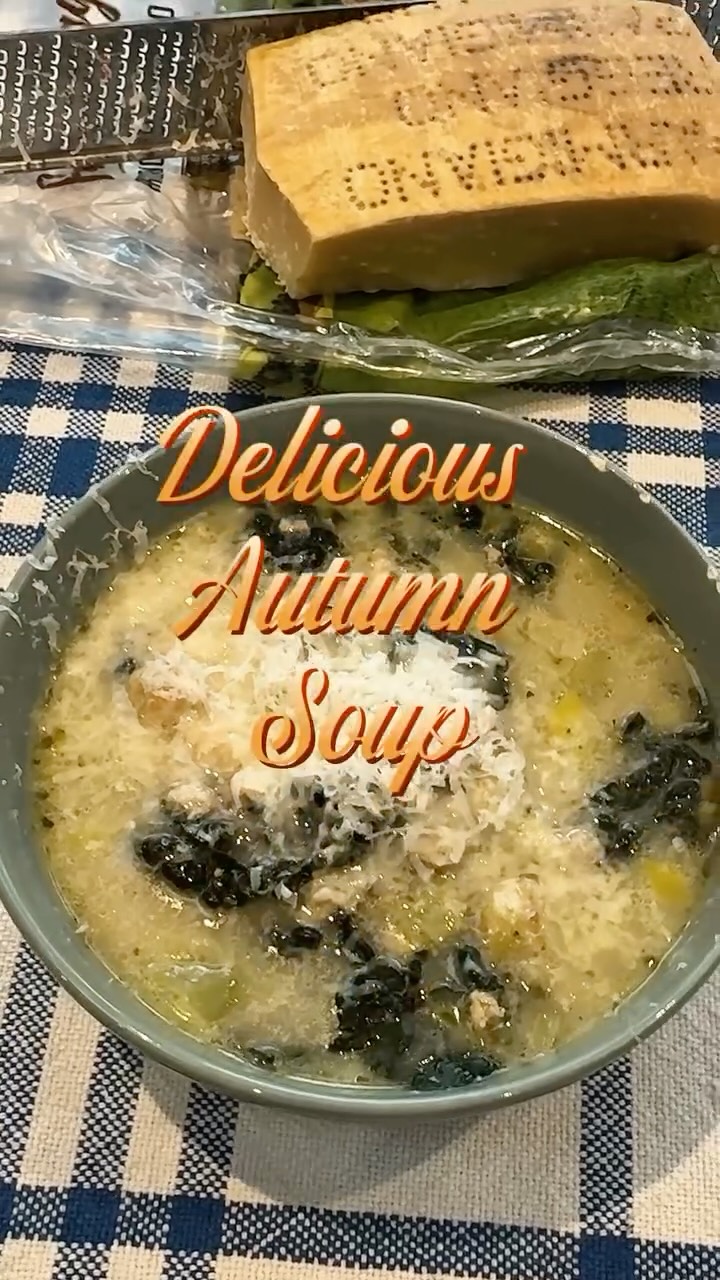What could be better of a rainy Autumn day?..
A delicious soup - Butterbean, turkey, kale and leek soup - drop “Recipe” in the comments for the recipe