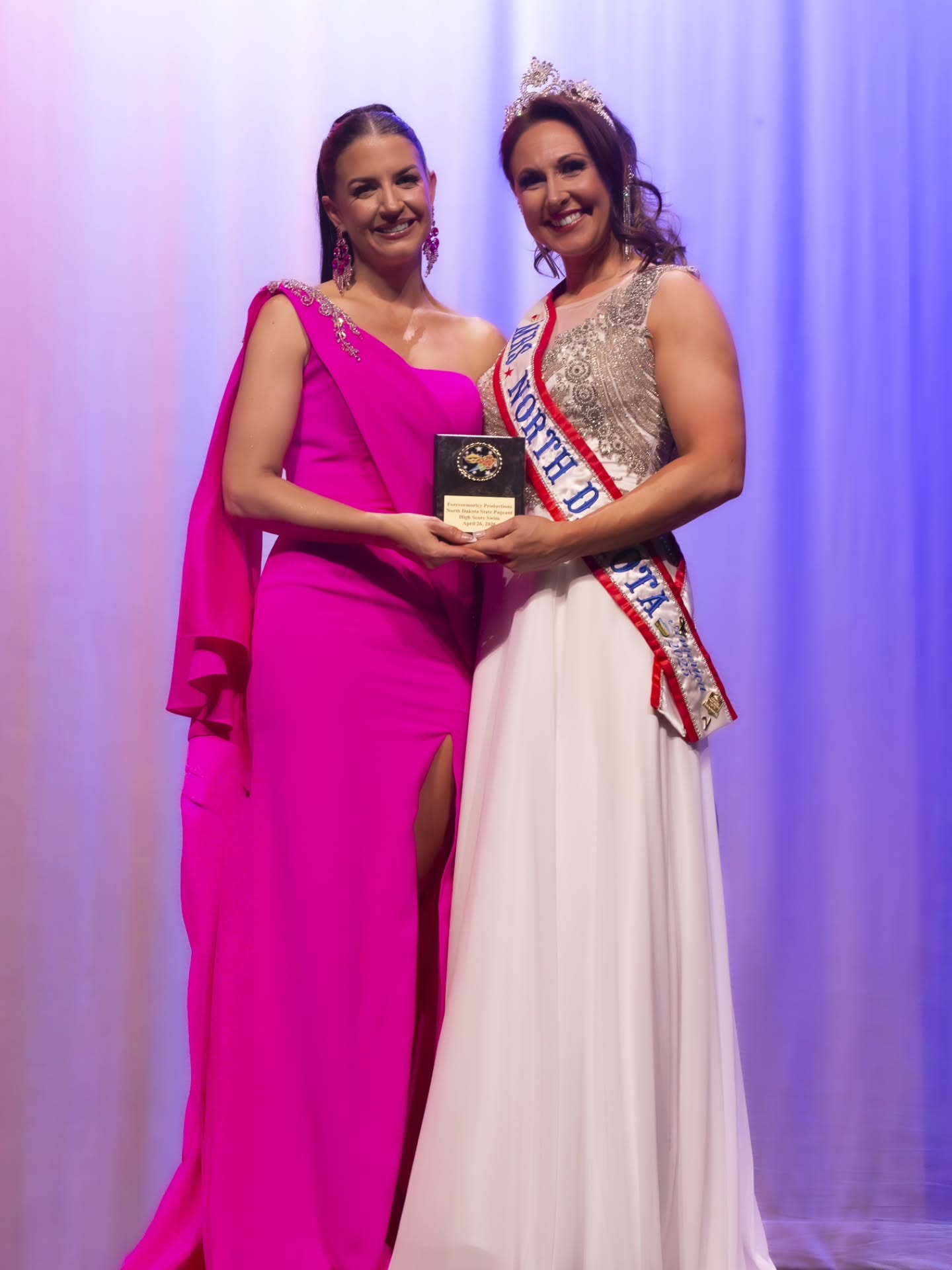 @aspenmarie_photography captured our award winners so beautifully!
Congratulations again to the High Score Judgeβs Choice Swimwear Award Winner π, Sara Dukart!
We're so proud of you!
#Swimwear #WeAreFamily
#Forevermorley
@sara_dukart22