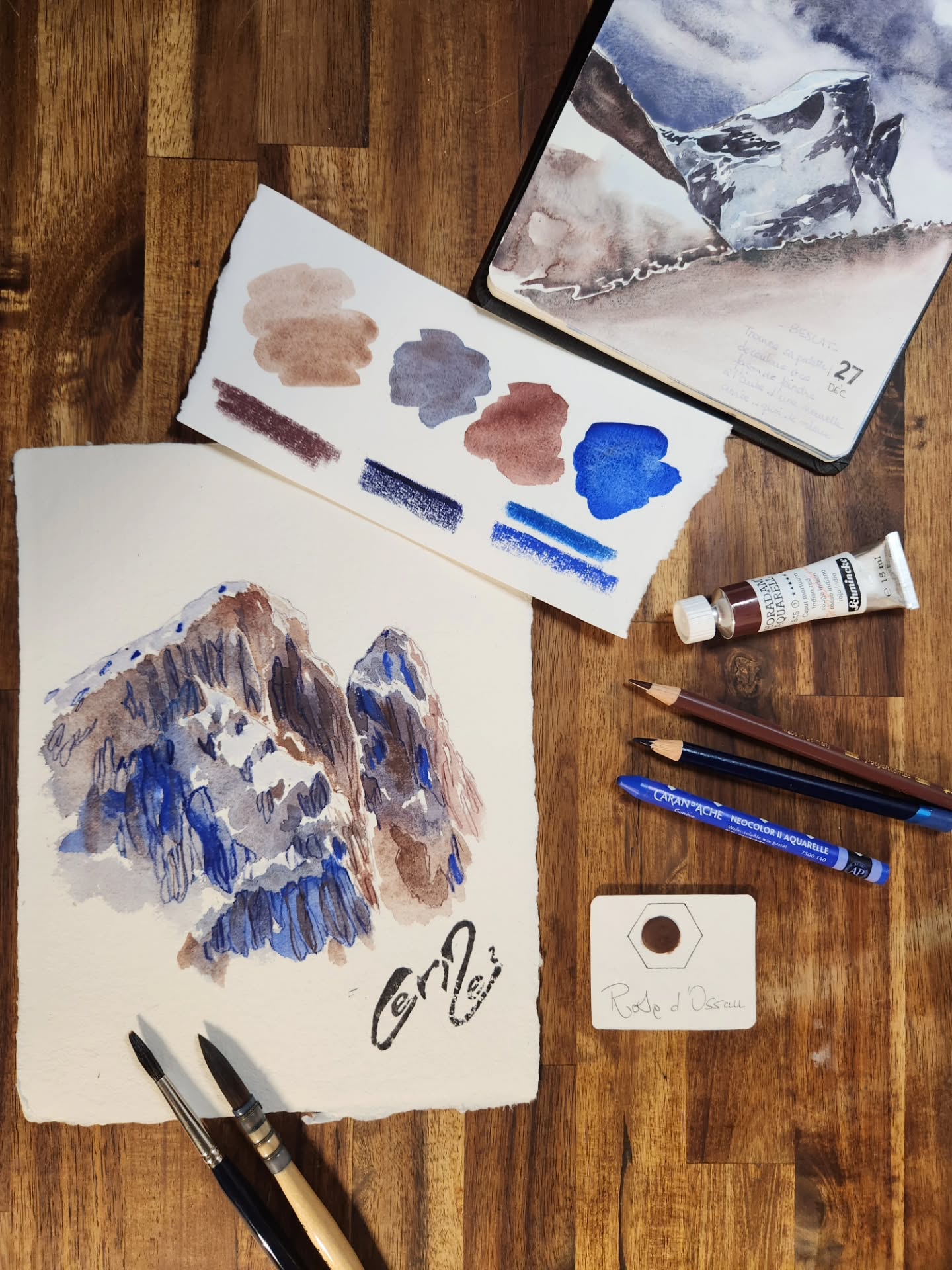 🟤 De la roche, au carnet ⛰️
Je suis quelque peu coincée... une exposition et tout ce que ça implique... c'est parfois beaucoup de remue méninges... depuis 2 semaines, je n'ose pas me lancer. Je trouve toujours des excuses. Le papier. L'idée, les couleurs. Pourtant tout est là, juste sous mes yeux. À portée de mains. Dans l'atelier. Mais voilà, je laissais la porte ouverte aux nouvelles idées. Ou plutôt à L'idée. 💡
Je crois que je l'ai enfin trouvé. Vers 00h43 cette nuit... on peut remercier mes voisins les 🦛 bruyants...
Ceci est un test. Le reste est encore dans ma 🧠
#carnetdevoyage #artduvoyage #Pyrénées
#pigmentsnaturels #naturalcolor
©️ Les pages de mes carnets sont mon outil de travail artistique. Je les partage ici comme source d’inspiration, tout en veillant à préserver leur caractère unique.