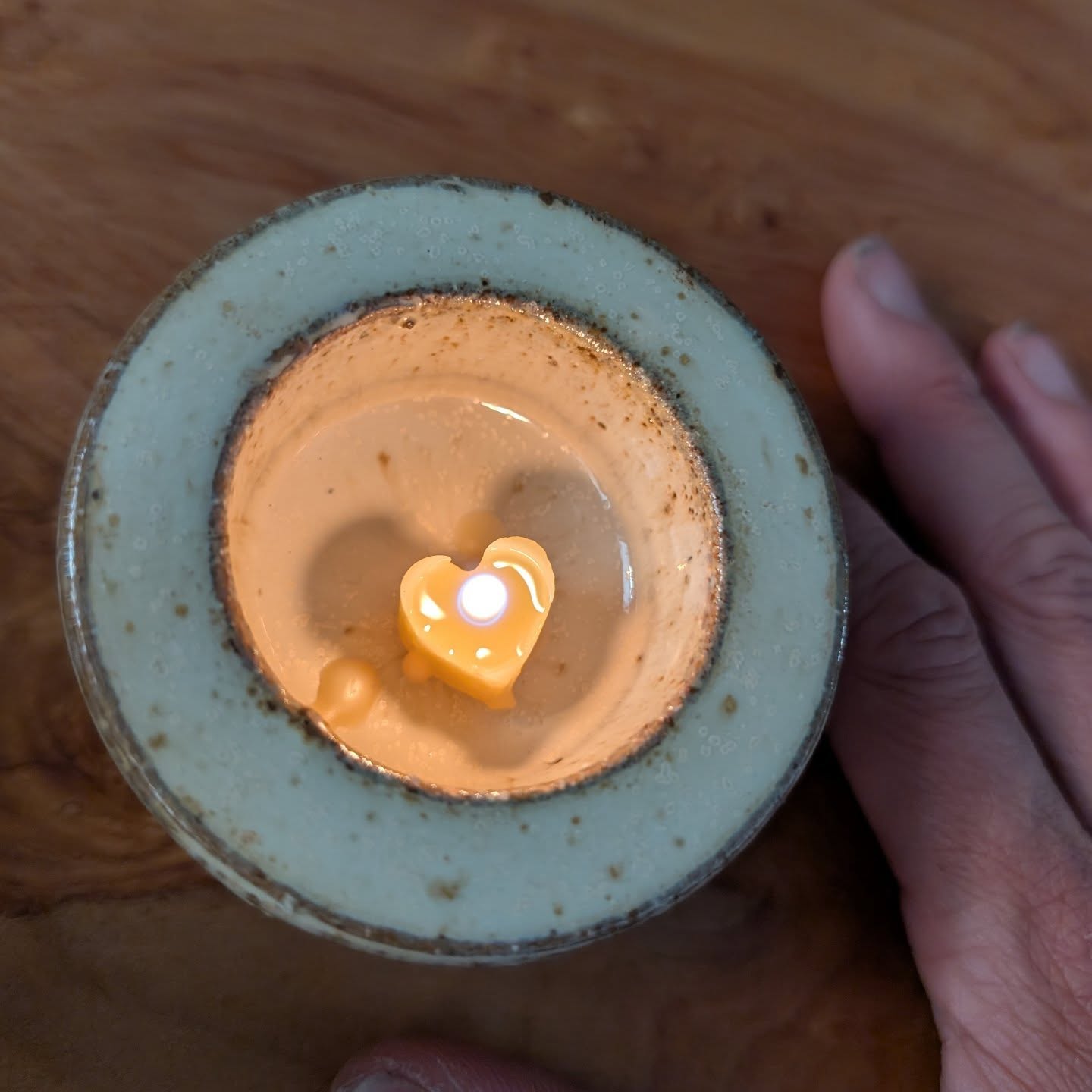 Be gentle with your heart and others today. I brought in these tiny heart candles from @maebotanicals and I love to sit and watch the process as they flicker and make shadows in the shop. Stars are available, too ✨