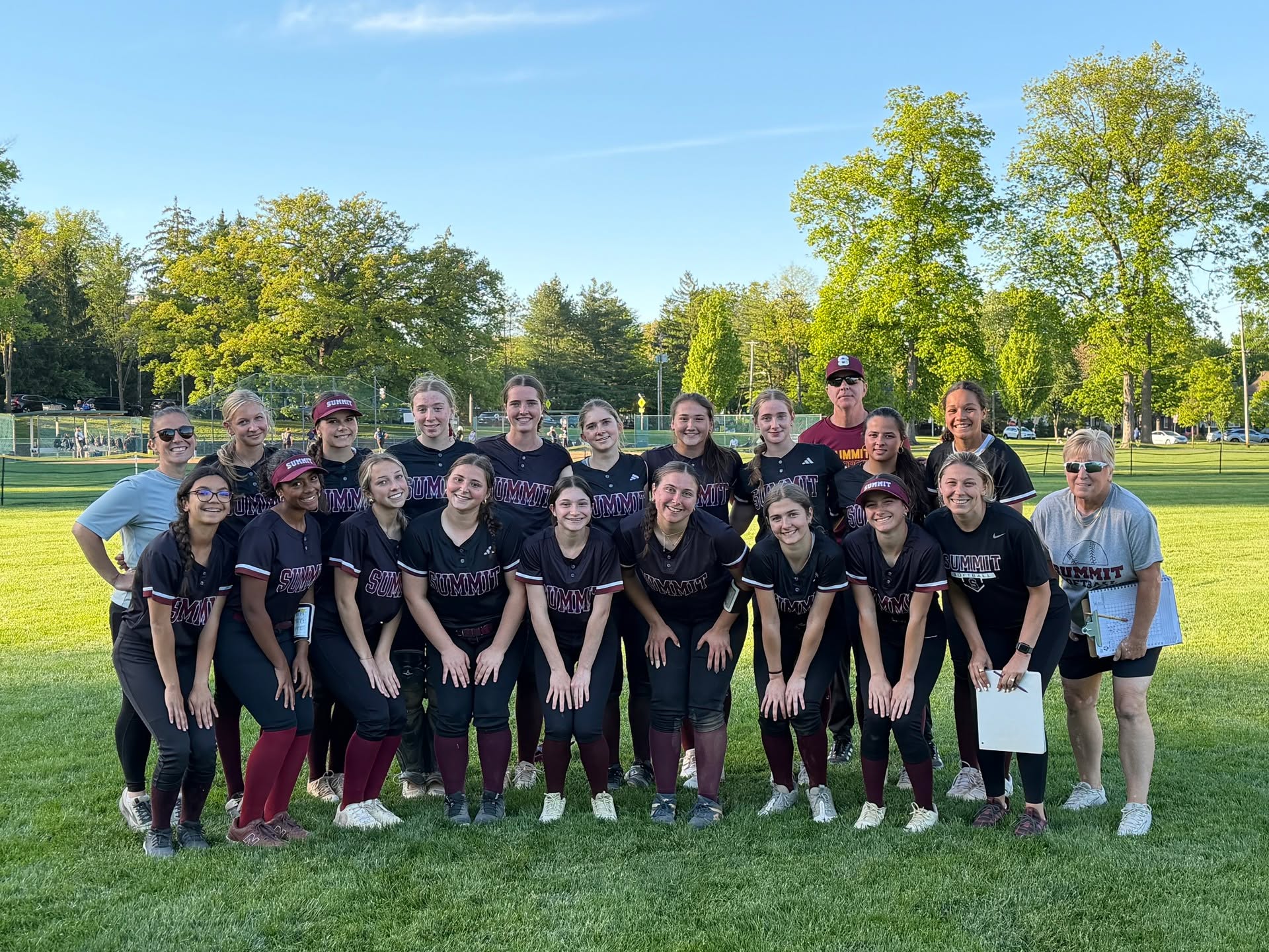 After a 6-2 win against Dayton, the Hilltoppers are moving on! With a #9 state ranking and a 22-3 record, the girls are locked in and ready for the UCT Semifinals. They’ve shown great balance on offense and defense, but their greatest strength is how they pull together as a family. We hope you can join us at Kean University this Thursday at 7:30 PM for the semifinal matchup against Brearley.
Let's Go Summit!