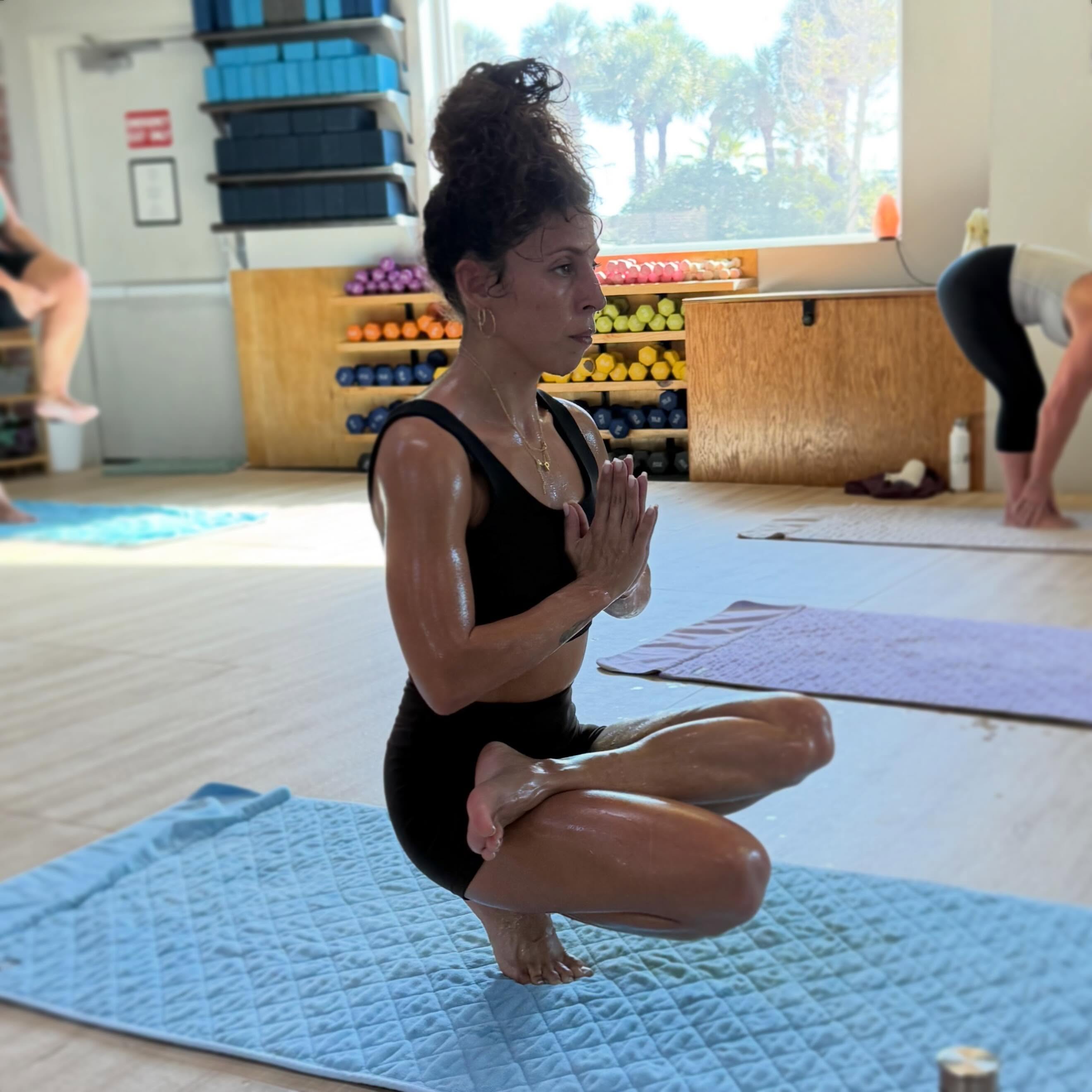 Focus. Balance. Breathe. 🙏🏼
-
There’s nothing like our Hot 26&2 Yoga classes.
Classes held daily. 🔥
-
Shout out to Priscilla Dee in Toe Stand! 🙌🏼
#hot26and2 #bikramyoga #sweat