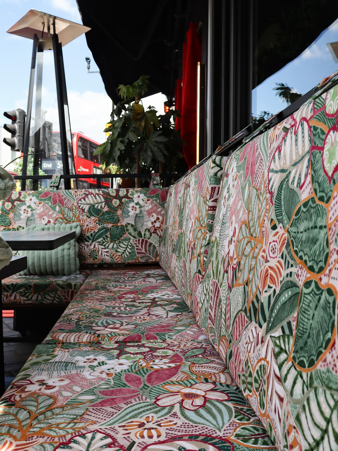 Love love love how these outdoor banquettes have turned out!
This fantastic design by @ilivfabrics has been printed on their outdoor suede effect base and it works so well to match the vibrant interior of this Latin Flavours restaurant (serving delicious food which we enjoyed in the sun today!)
All cushions beautifully made by the team at @foamandcovers
Restaurant: @palomabeckenham
#outdoor #outdoorseating #banquette #cushions #outdoorfabric #restaurant #restaurantdesign #hospitalitydesign #interiordesign #interiordesigner #interiordesignerlondon #contractfabrics