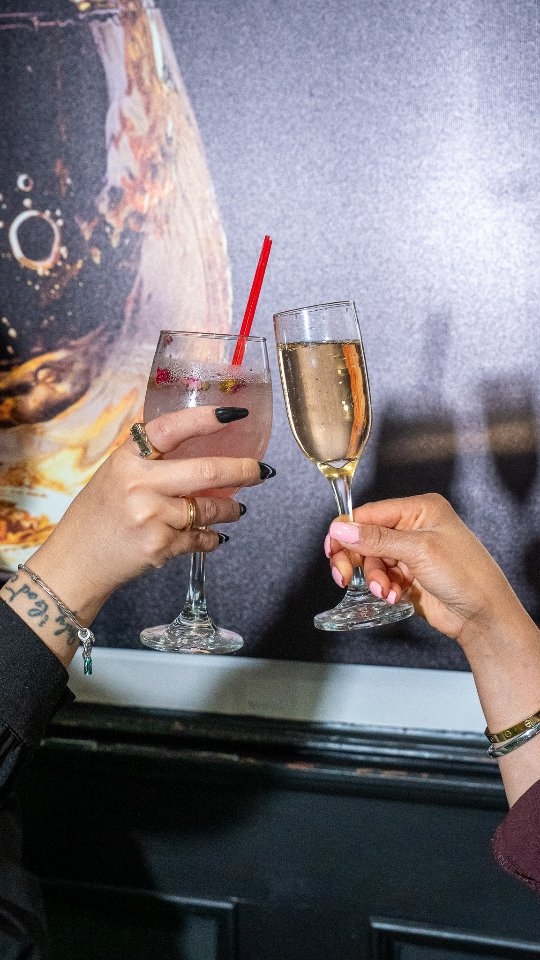 Celebrate Mother’s Day in a big way with the queen of your life 💐✨Bring mom for delicious food, amazing drinks, and unforgettable moments together. Let’s make her day extra special! ❤️
#MothersDay #CelebrateMom #MothersDayBrunch #FamilyTime #GoodVibes DeliciousFood