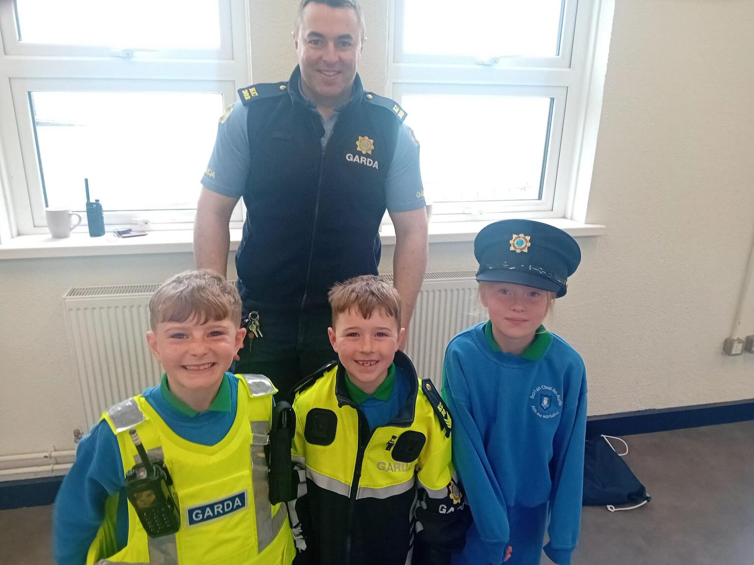 Thank you to community guards , Stephen Allen and Mark Nolan for their informative school visit today .