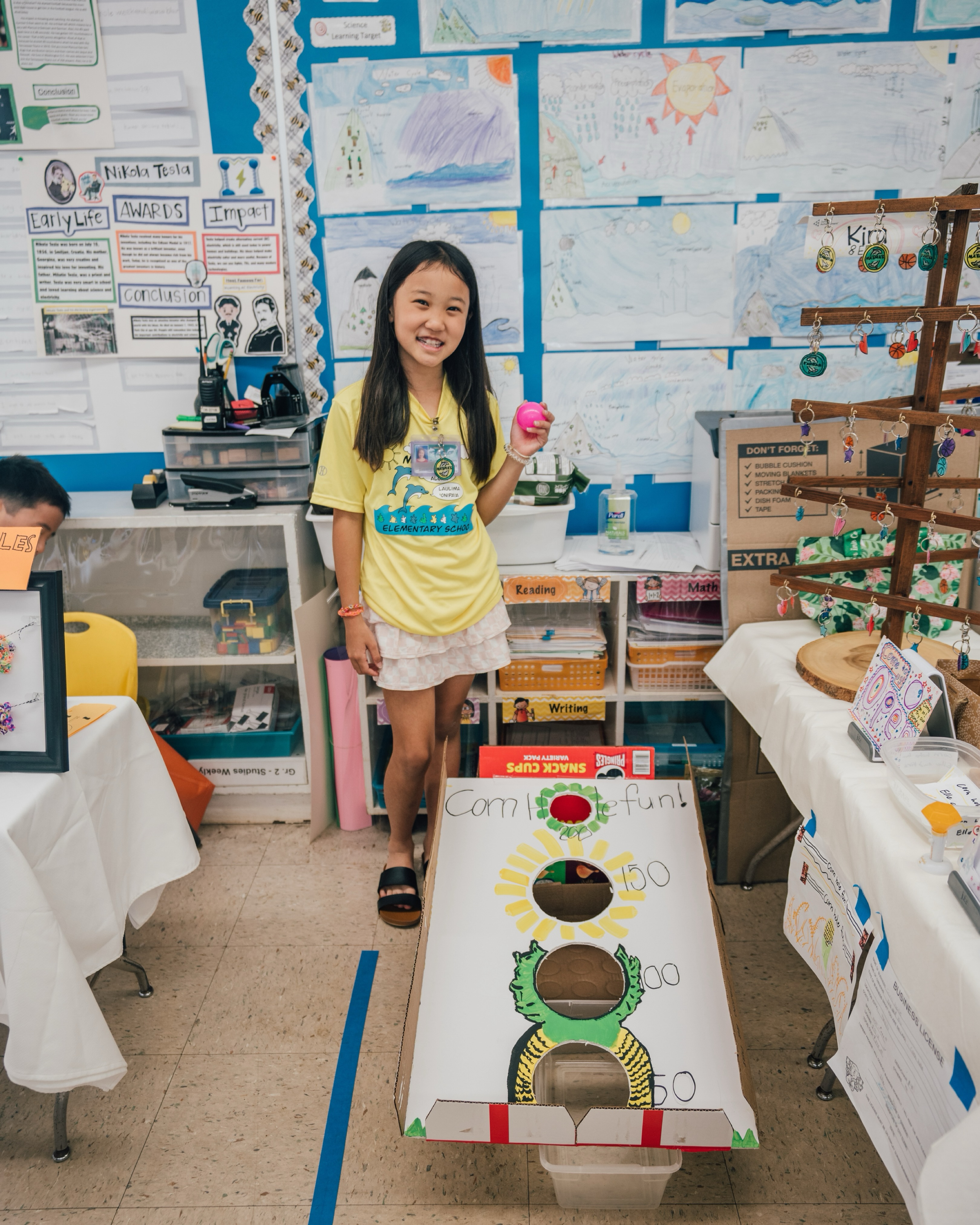 Market day magic!🪄 2nd grade turned the campus into a bustling marketplace today. So much creativity, math skills, and Ma’ema’e spirit!