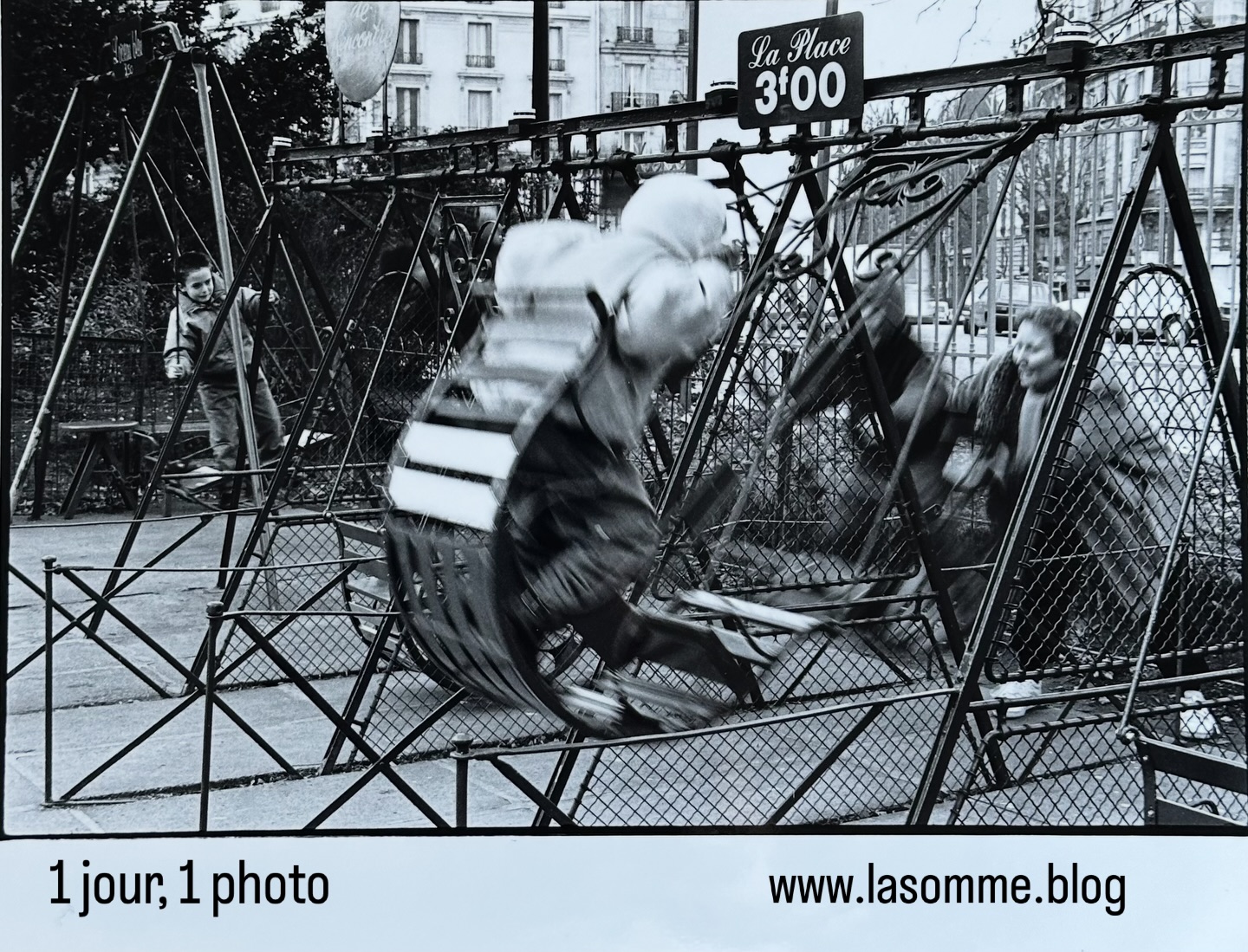 www.lasomme.blog - Paris, années 90