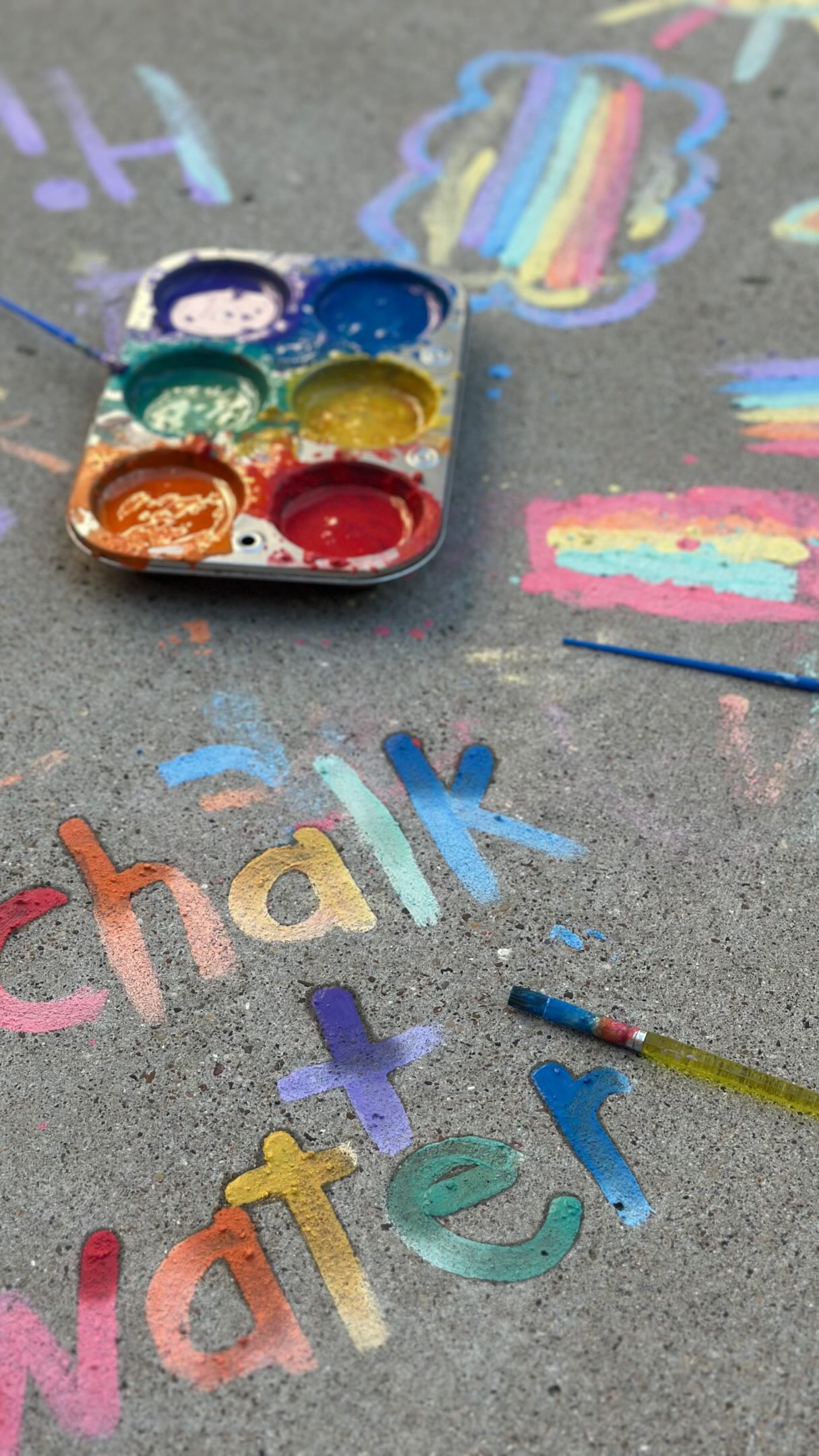 Follow for more daily play ideas like this!
Welcome to week 3 of Chalk It Up Monday! I am sharing our favorite chalk activities every Monday for the next TEN weeks!
Summer supplies can be simple and so very effective. Comment CHALK to stock up!
There is a reason I share this exact activity multiple times a year. It takes minutes to set-up, it’s simple and it takes the ordinary and takes it up a notch!