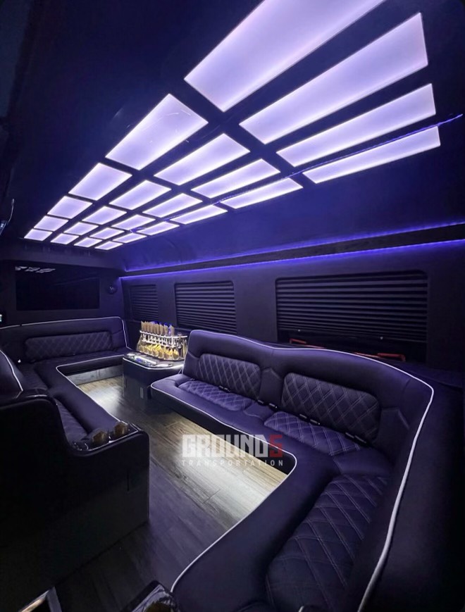Up to 20 passengers, we’ve got your party covered!
.
Reserved your G5 Experience today!