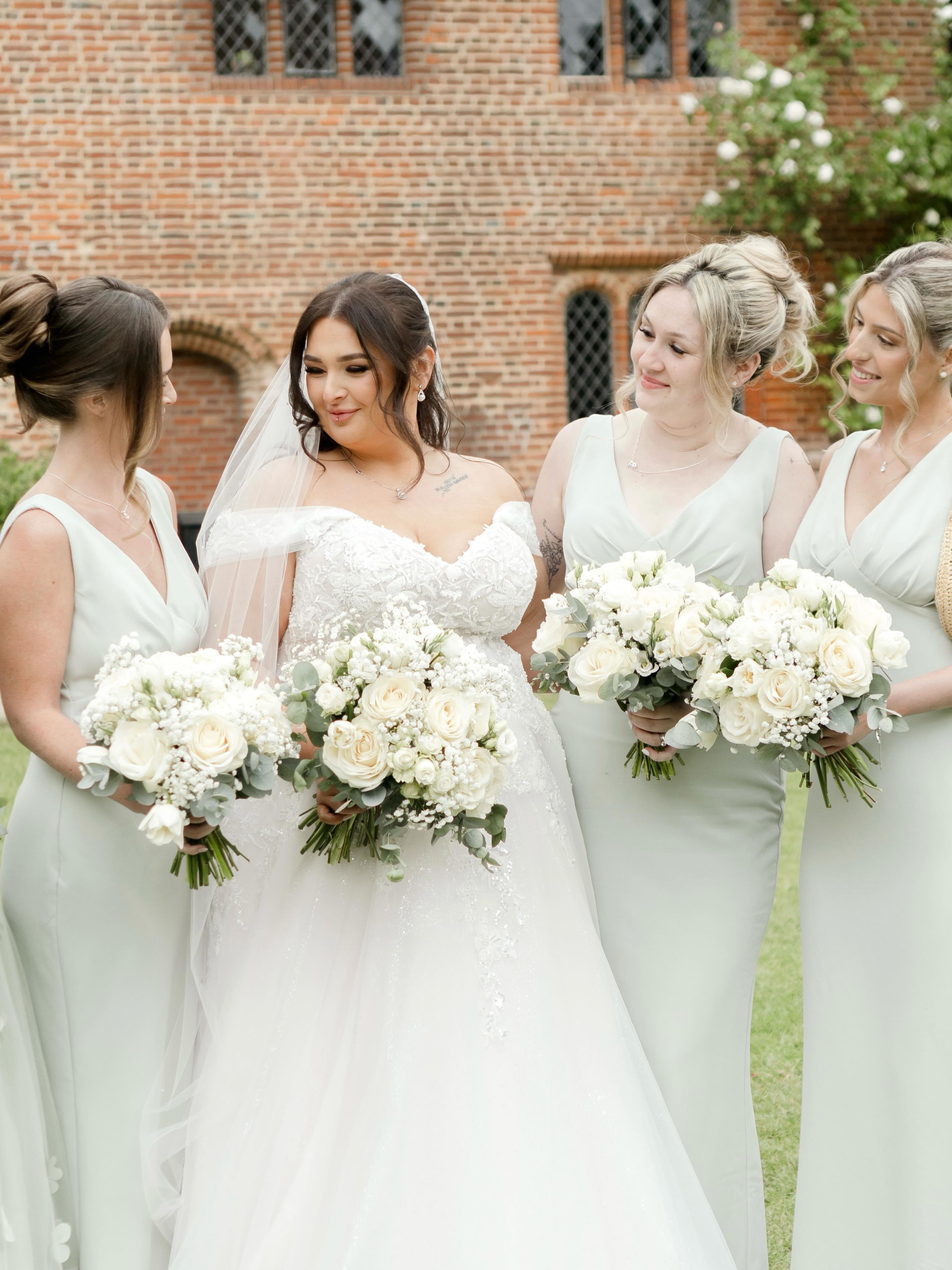 These colour schemes are hitting the brief right now! So many classic weddings with beautiful tones!
C + R you sweet pair, the biggest of congratulations 🥂
I can’t wait to create your film!
@sistersax
@leezprioryweddingvenue
@a_whitewedding
@heartandsoulcakes
@maldonevents
@corliacreations
#leezpriory #leezpriorywedding #essexweddingphotographer #essexwedding