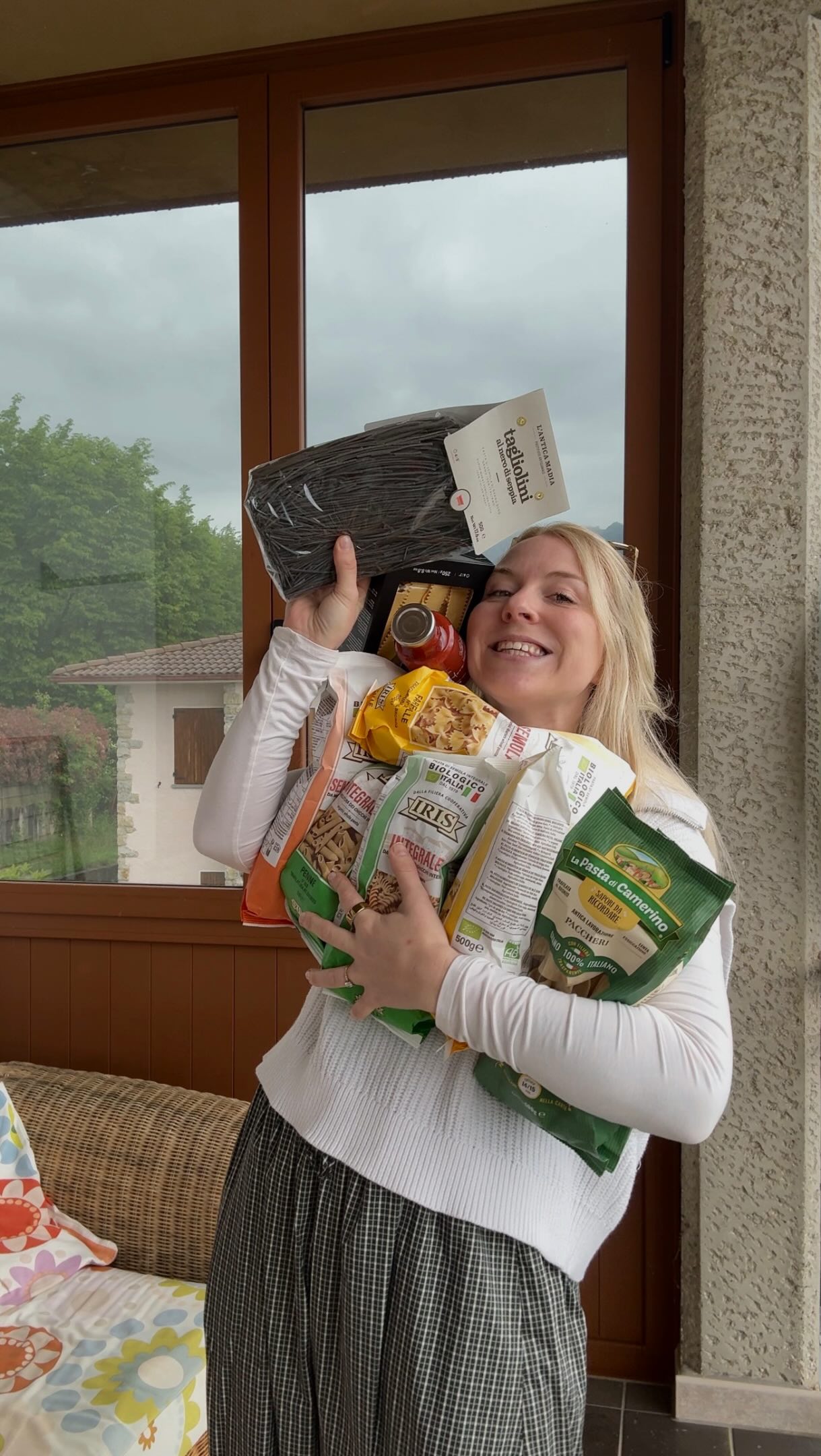 Jemand Lust auf Nudeln, ich hätte da welche aus Italien? 🇮🇹🍝
GEWINNSPIEL | Unter dem besten Kommentar verlose ich 2 Packungen Nudeln aus Italien! 🫶🏼🍝🇮🇹
Start 14.05 geht eine Woche 🫶🏼🫱🏼🫲🏽
#italia #italien #nudeln #pasta #vacation