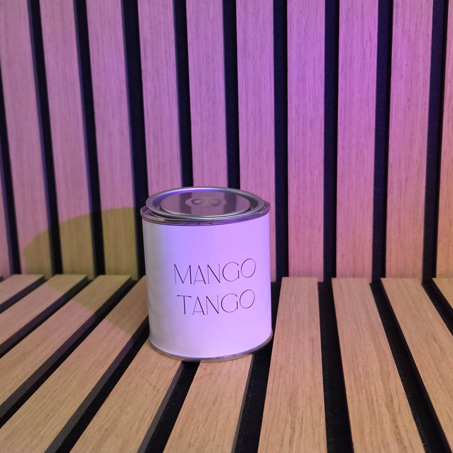 Une simple bougie ? Non.
La Picasso est le cadeau idéal. Ouvrir sa bougie tel un véritable pot de peinture