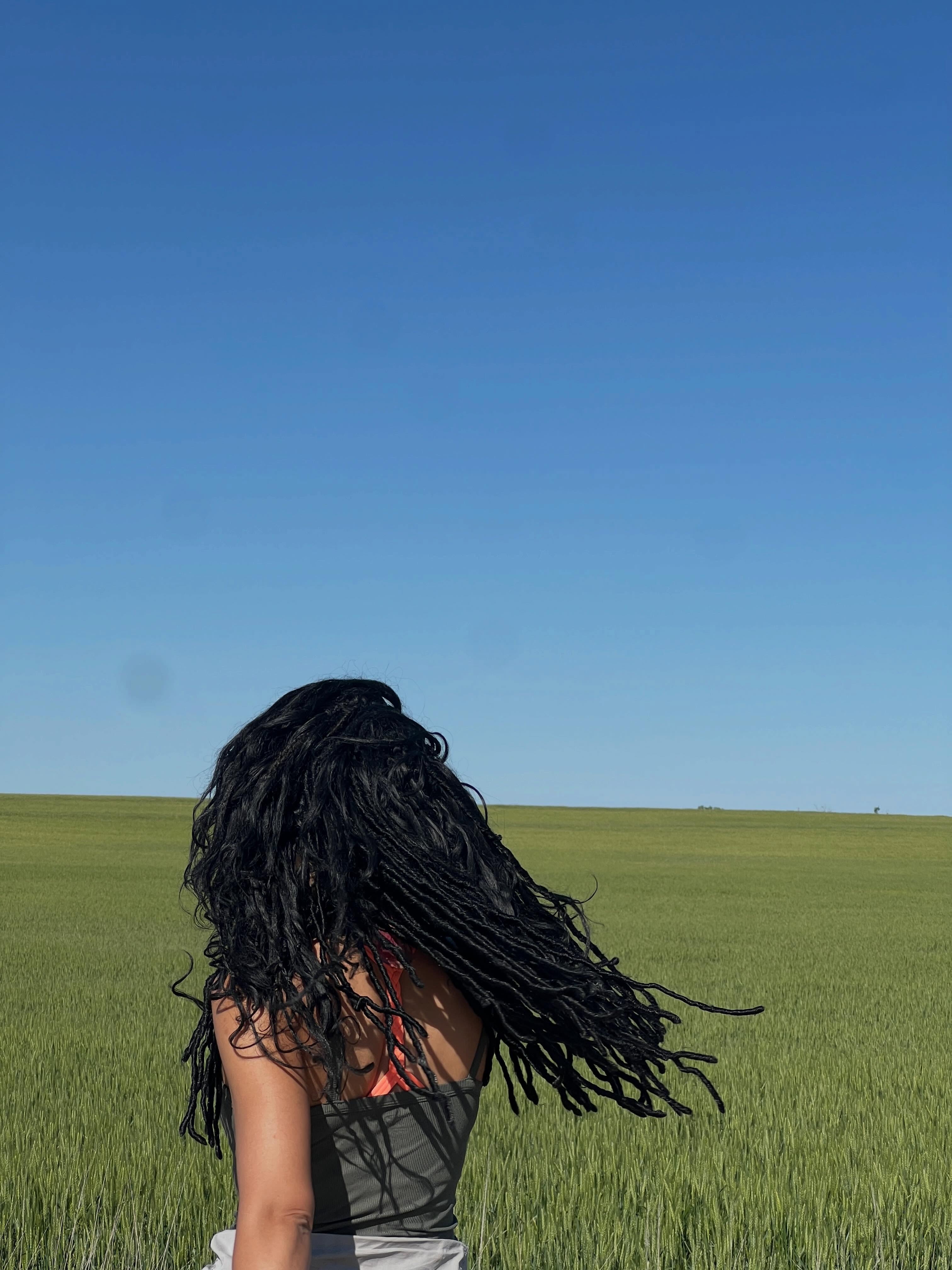Exploring life this spring with curiosity and gratitude sometimes behind a screen, an edit bay, a lens, a guitar, online, offline.
Excited to open for @thegreghoy on Saturday, June 6th @deeslounge615 at 7pm with @minizug on drums and @zugmusic Alex Züg on bass.✨
#fyp #fypage #nashville #kansas #livemusic