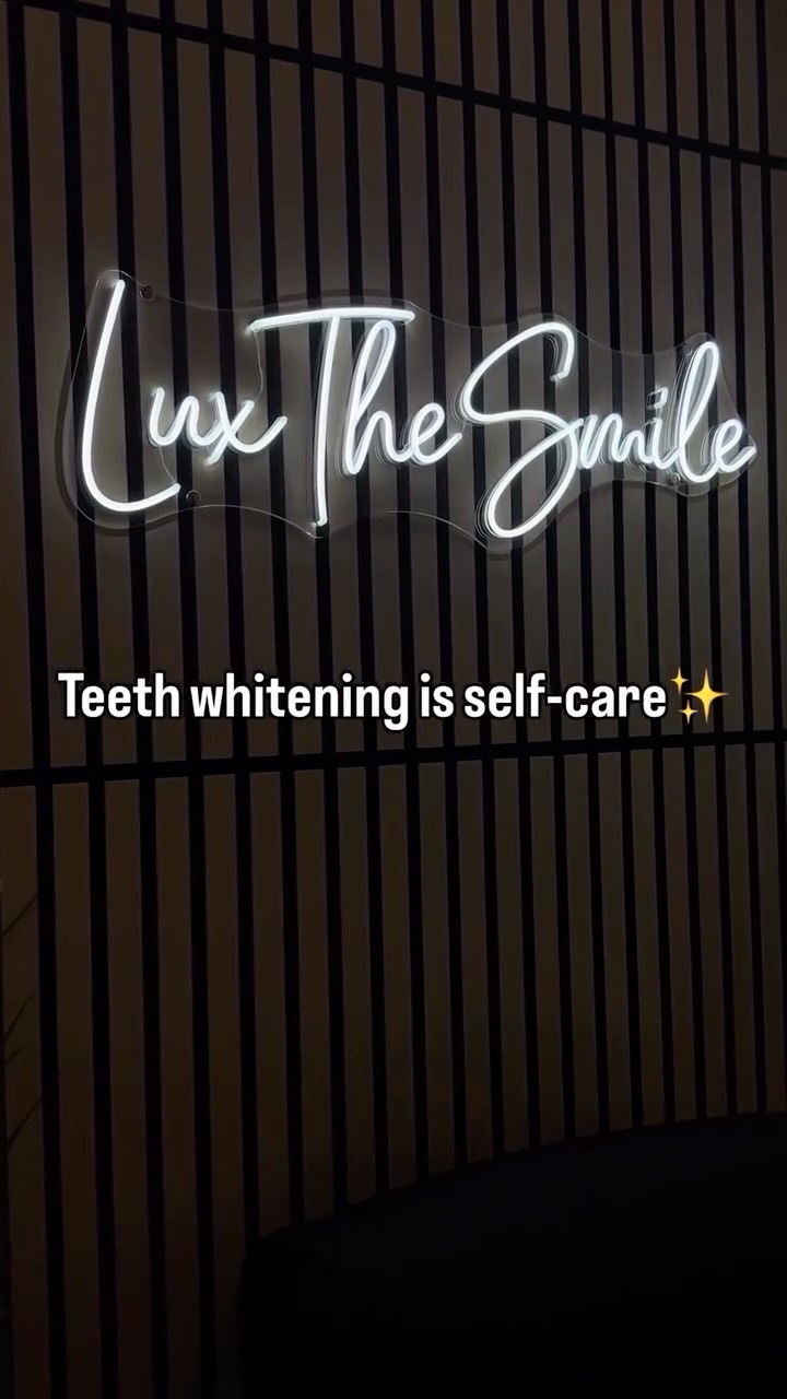 You invest in your hair, nails, lashes…
but what about the first thing people notice? 👀
Your smile changes everything ✨
Book your glow 💎
📍Naperville | Chicagoland
#teethwhitening #napervillebeauty #smileglow #chicagobeauty #luxesmile