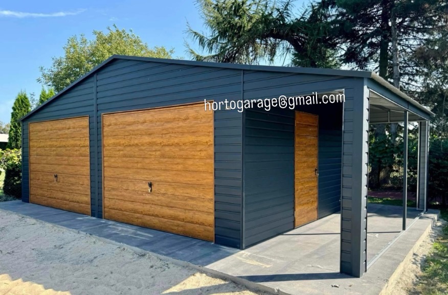 Wir präsentieren unsere Garage
📏Abmessungen
* Breite: 8 Meter
* Länge: 7 Meter
* Firsthöhe: 3 m
Farbgebung
* Hauptfarbe der Konstruktion: Graphit
* Tore und Türen: in der Farbe „Goldene Eiche“
* Dach und Verkleidungen: Dunkles Graphit
🚪🔩Konstruktion
* solide Konstruktion aus verzinktem Stahl
* horizontale Trapezbleche
* Satteldach
* zwei breite Tore
* zusätzliche Eingangstür
* seitlicher Unterstand
✅Vorteile
* modernes Design
* Platz für zwei Autos
* zusätzlicher Stauraum
* praktischer Unterstand für Holz, Fahrräder oder Gartengeräte
* langlebige und witterungsbeständige Konstruktion
🚗🧰🎿
* Garage für zwei Autos
* Werkstatt oder Bastelraum
* Lagerraum für Werkzeuge und Gartengeräte
* Abstellplatz für Motorräder und Fahrräder
* überdachter Freizeitbereich unter dem Unterstand
💻📲👨💻 eine ähnliche Garage oder andere Details wünschen, mailen Sie hortogarage@gmail.com, gehen Sie auf den Link in der Bio oder rufen Sie an
📞 +49 177 4242452
📞 +49 152 246 74 361