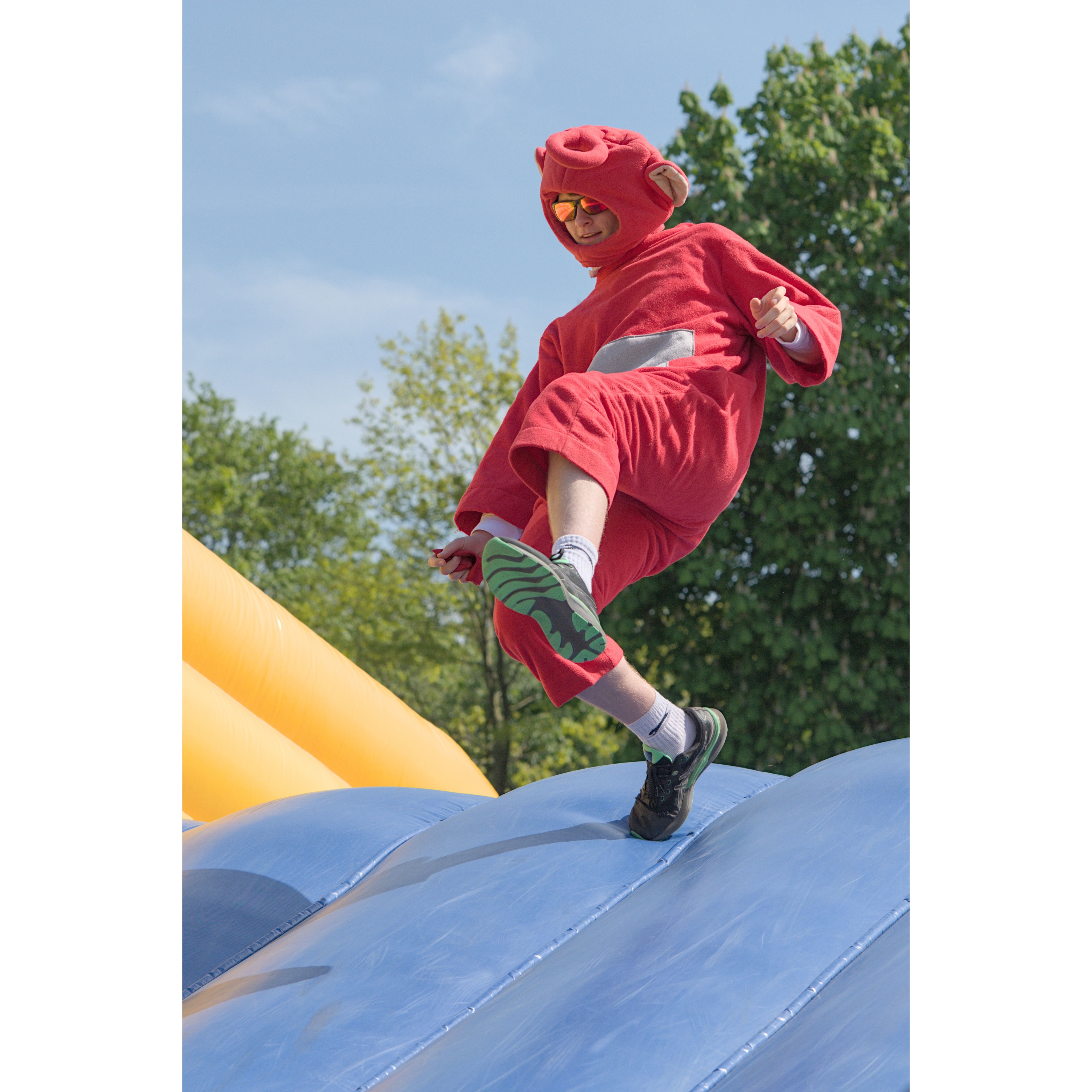 What a great Saturday Arena event at the @kimptonmayfestival with @wereaknockout - everyone had such an amazing time!
#eventphotography #liveevents #hertfordshire #teamgames #teambuilding