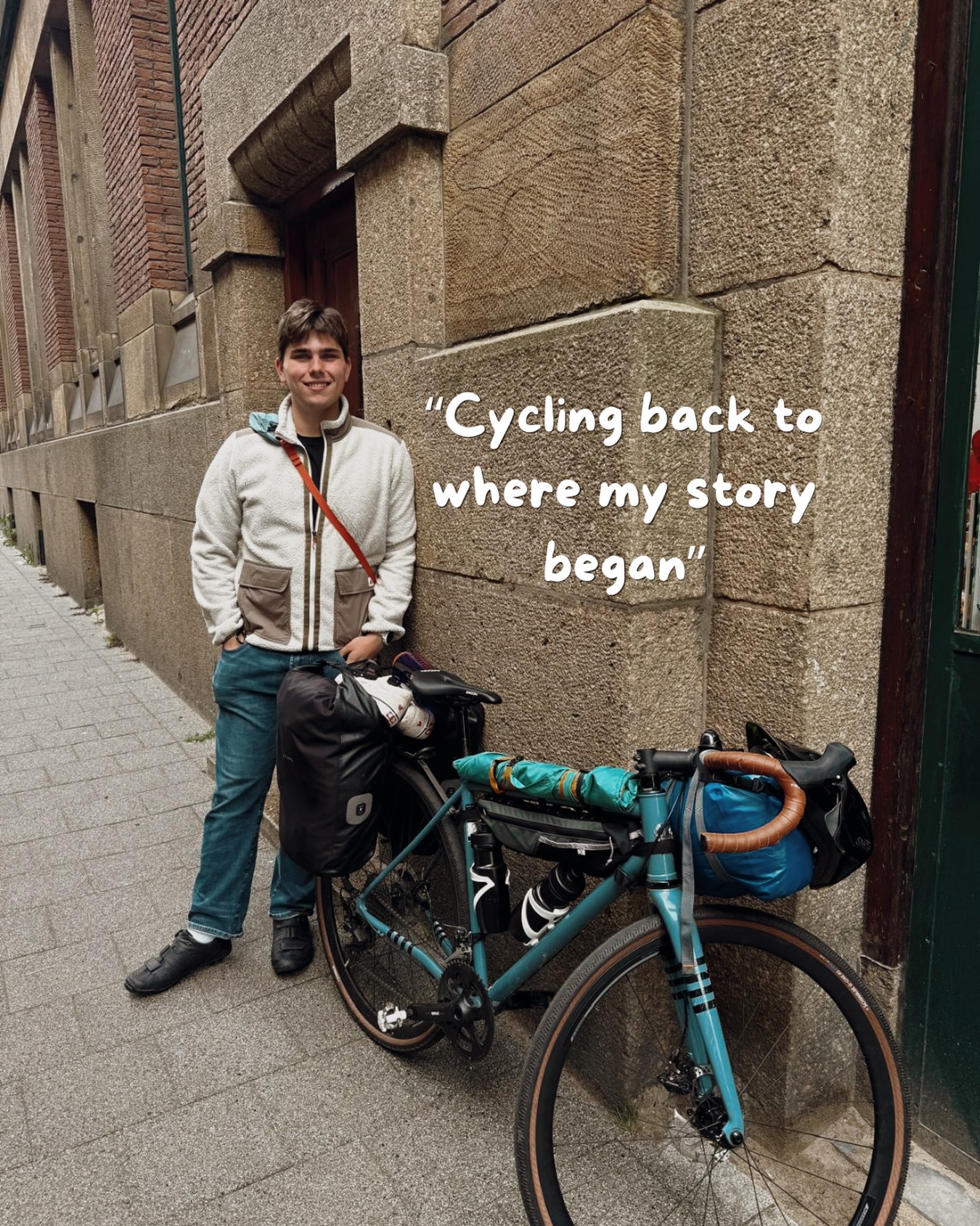 Matthew came all the way from Canada 🇨🇦 with his bike 🚴♂️
He started in Amsterdam and is cycling to Slovenia to learn more about his family roots.
Got his tent, some gear, and a few weeks ahead of him. Sleeping in hostels here and there, meeting people and seeing where the road takes him.
Now that’s what you call an adventure. Go Matthew!
#cyclingadventure #bikepacking #europetrip #fromcanadatoeurope #adventuretime
