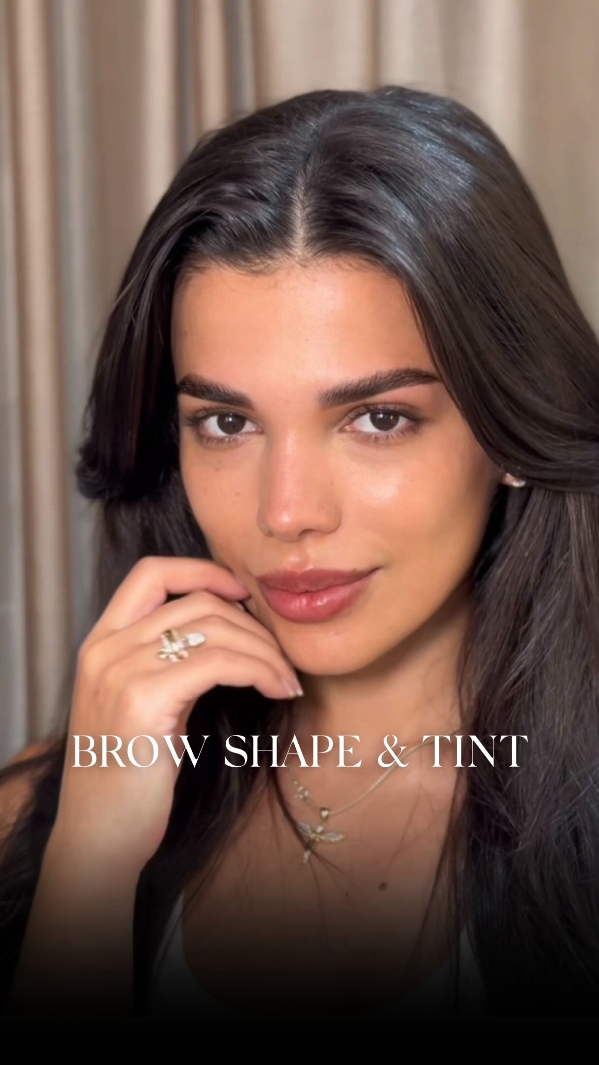 Brow Shape & Tint — the most underrated service ✨
In just 30 minutes, you get perfectly shaped brows tailored to your face, with all gaps filled for a fuller, more defined look.
£45 | Quick. Effortless. Transformative.
Make sure to book 🤍