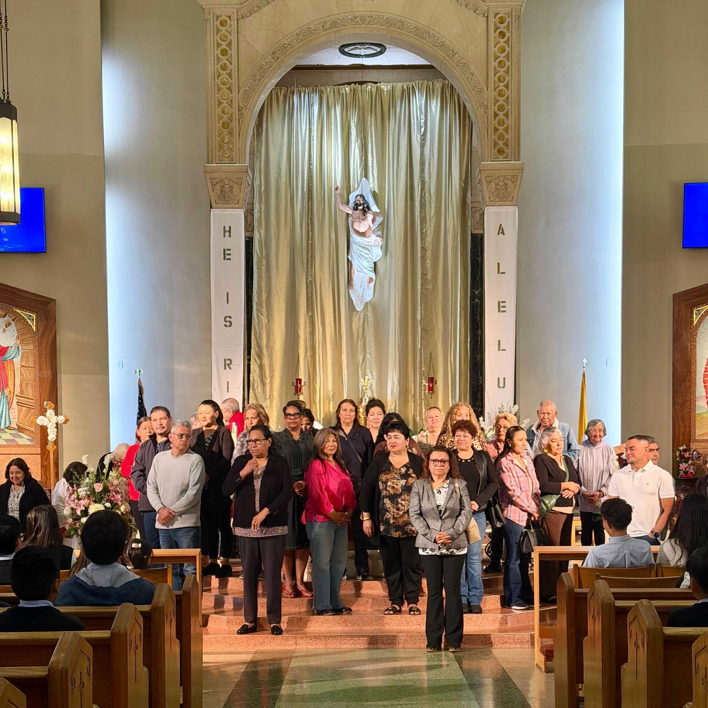 On Thursday, our school celebrated “G” for Grandparents Day! Our school mass honored all Grandparents who received a special blessing. 💐👵🏽👴🏼💛
“Lord God almighty, bless our grandparents with long life, happiness, and health. May they remain constant in your love and be living signs of your presence to their children and grandchildren. We ask this through Christ our Lord, Amen.” 🙏🏻
#stemydiuscatholicschool #jaguarstrong #specialblessing #grandparentsday #abccountdowntosummer