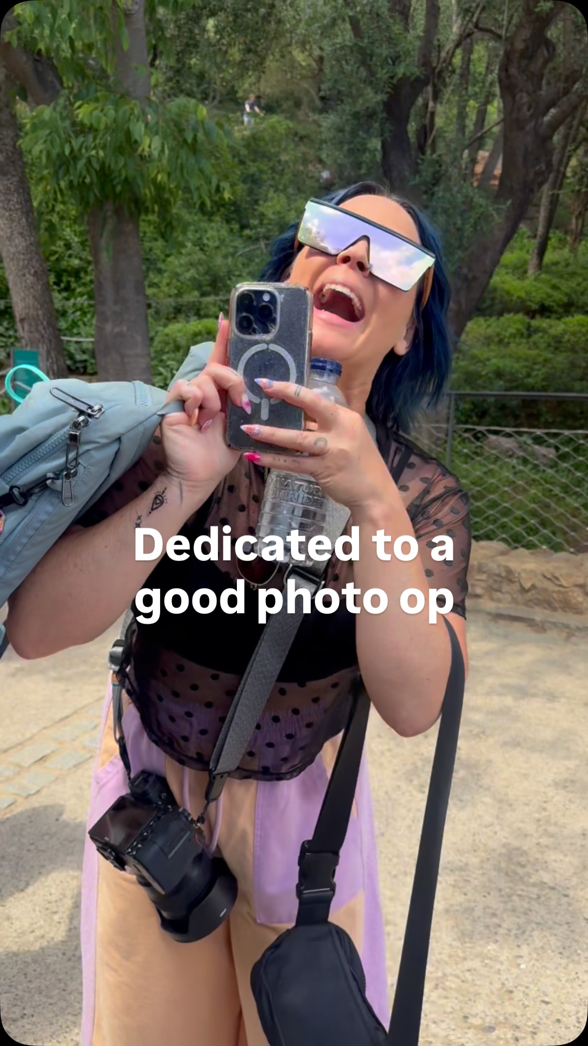 Dedicated to a great photo op. 💯📸
====
#Photographer #LouisvillePhotographer #GirlsWhoTravel #Spain #Tourist