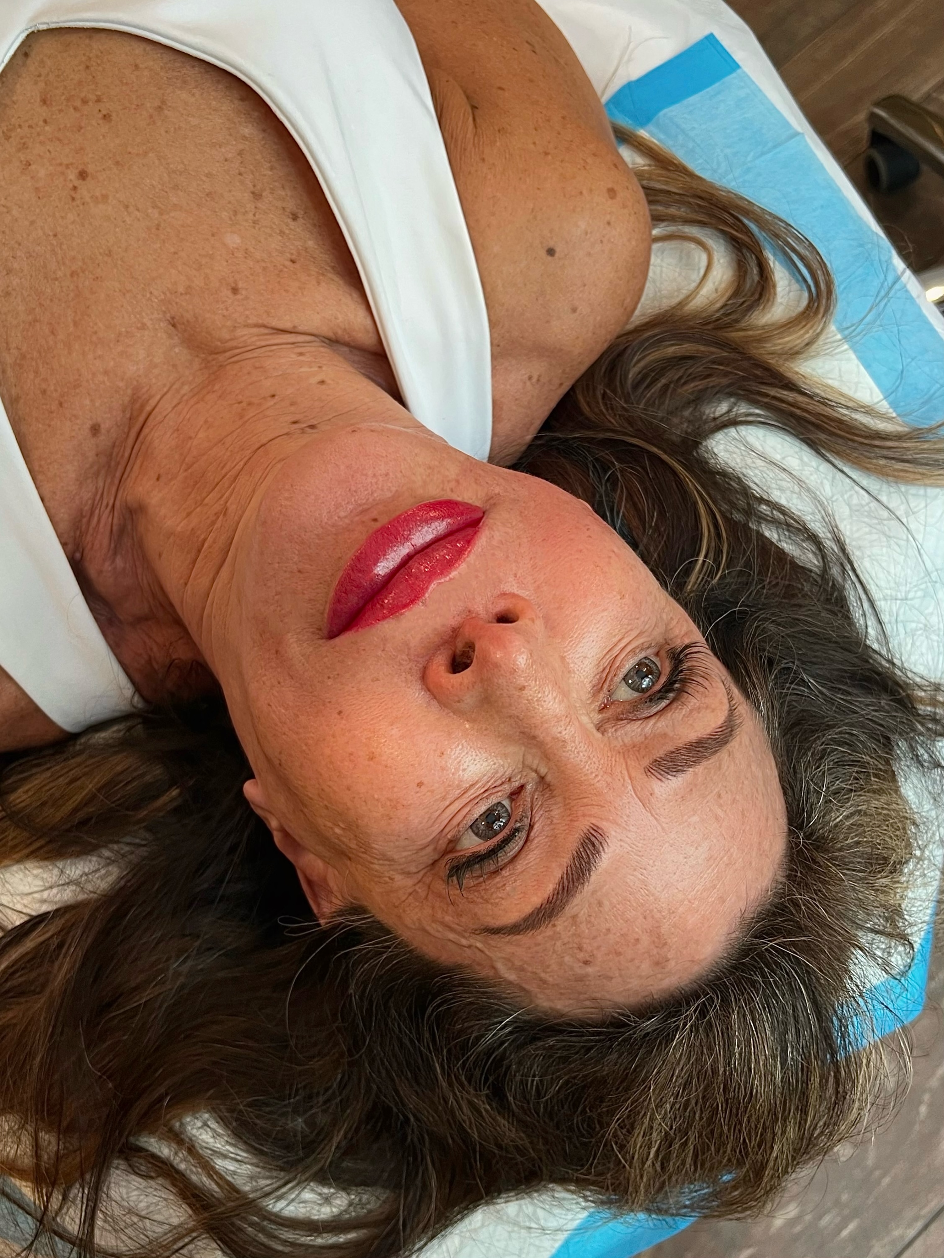 New brows and lips for Sheri yesterday at Lavish Beauty 😍 Lip swelling subsides within a few hours in the color will lesson and settle into more of a pop of color versus a lipstick look. www.lavishbeauty.com / All sessions are booked by TEXT 407-402-5821
#lakemarybrows #lakemary #sanfordfl