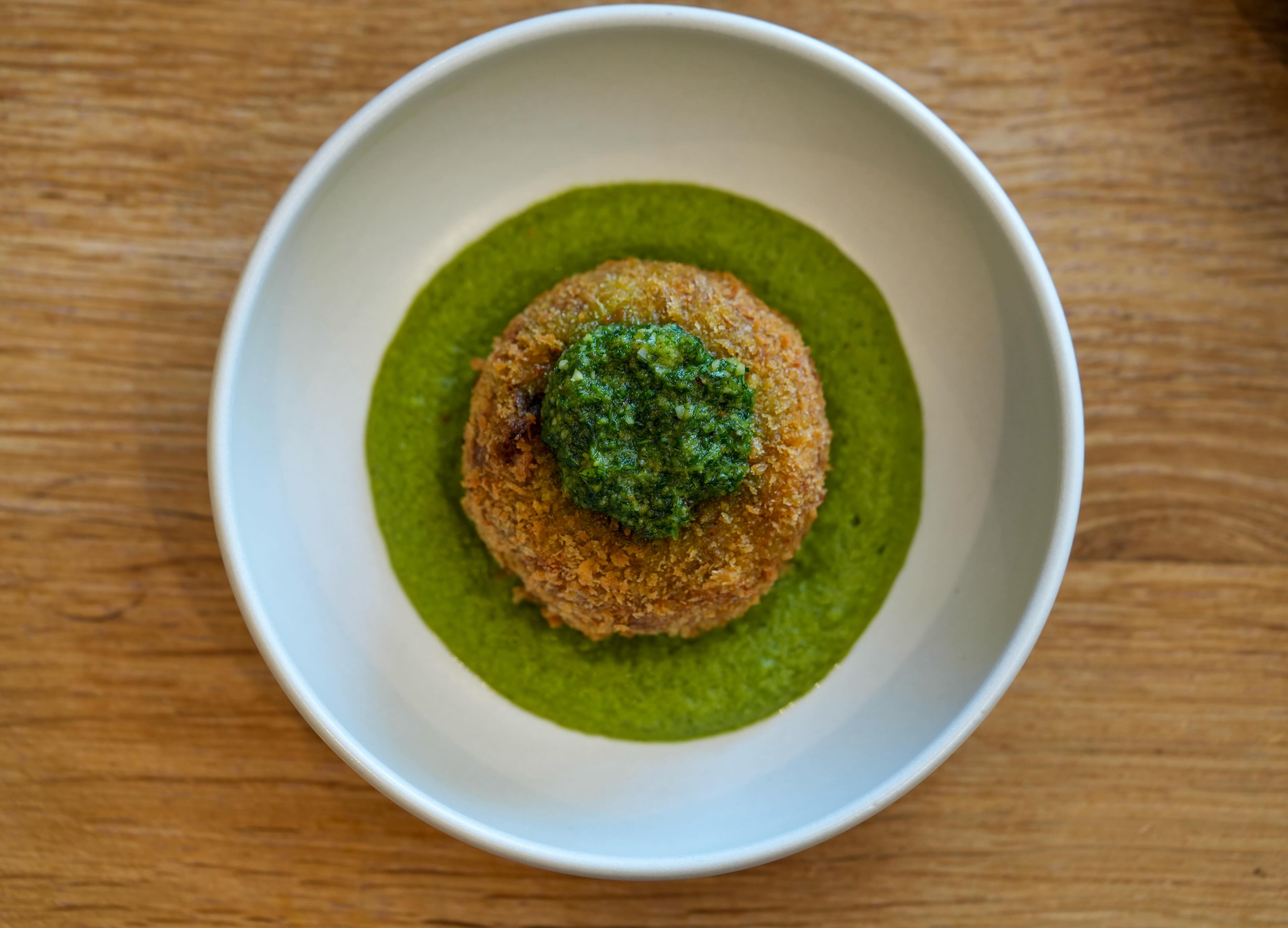 Shepherds pie croquette, minted pea purée, parsley & almond pesto 😋
This dish has been a favourite since we launched our new menu!
Have you dined from the new menu? Do you have a new favourite?