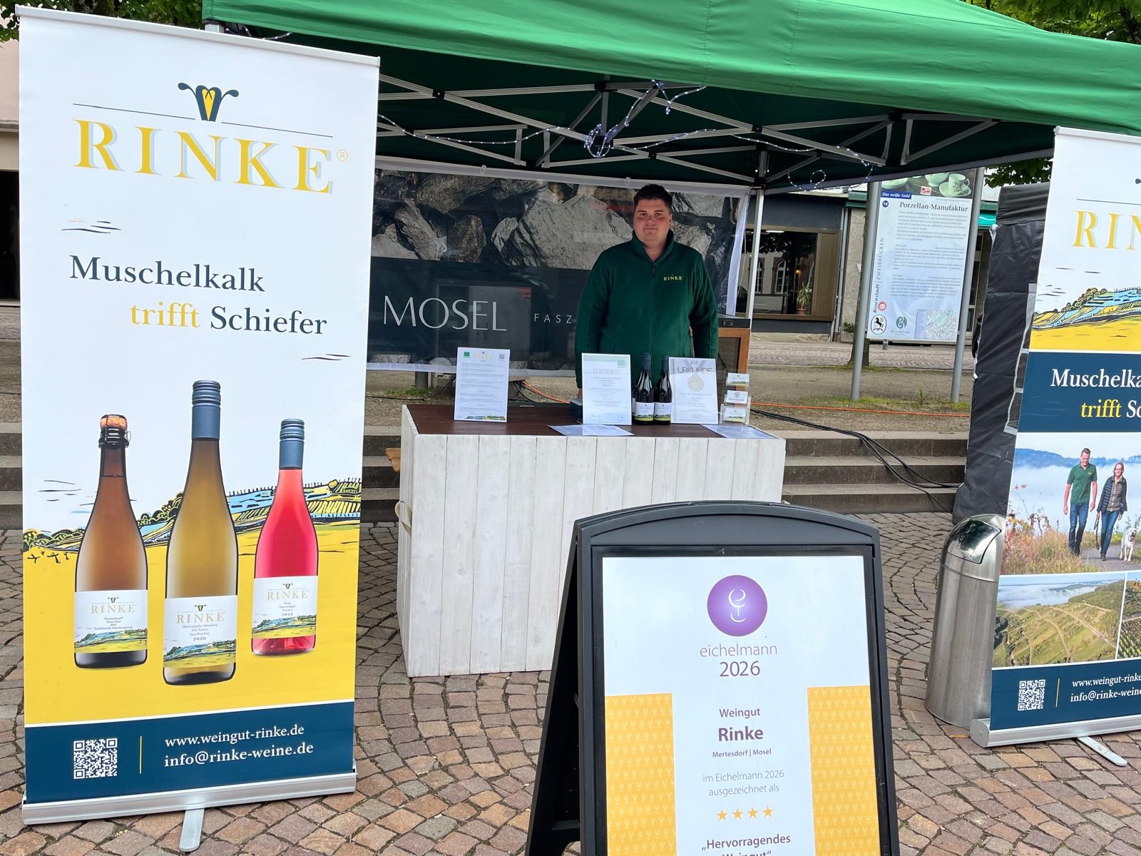 Weinzeit in Zweibrücken. Bereits heute hatten wir einen ziemlichen Ansturm. Heute noch bis 23 Uhr, morgen von 17 Uhr bis 23 Uhr.
Am Sonntag großer Direktverkauf von 13-18 Uhr.
Kommt vorbei. Der Eintritt ist frei.
@weinzeit_events
#weinzeit #zweibruecken #rinkeweine #weingutrinke #bioland_official