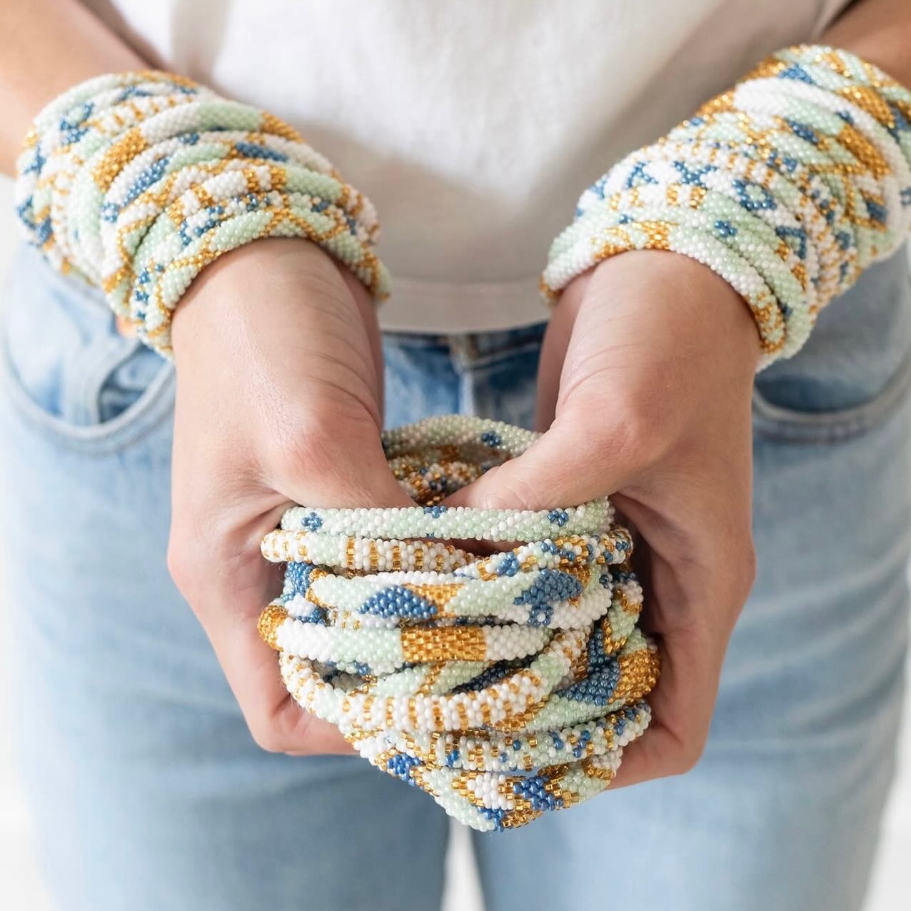 A beautiful stack with an even more beautiful purpose ✨
Handcrafted by artisans through Aid Through Trade. 💙🤍
@aid_through_trade | World Trade Division