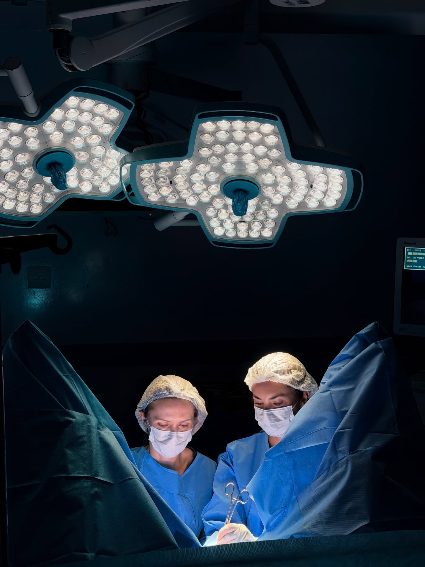Por trás de cada cirurgia, existe dedicação, responsabilidade e vidas sendo transformadas todos os dias.
E é isso que buscamos transmitir em cada captação: a confiança, a essência e o cuidado presente em cada detalhe.