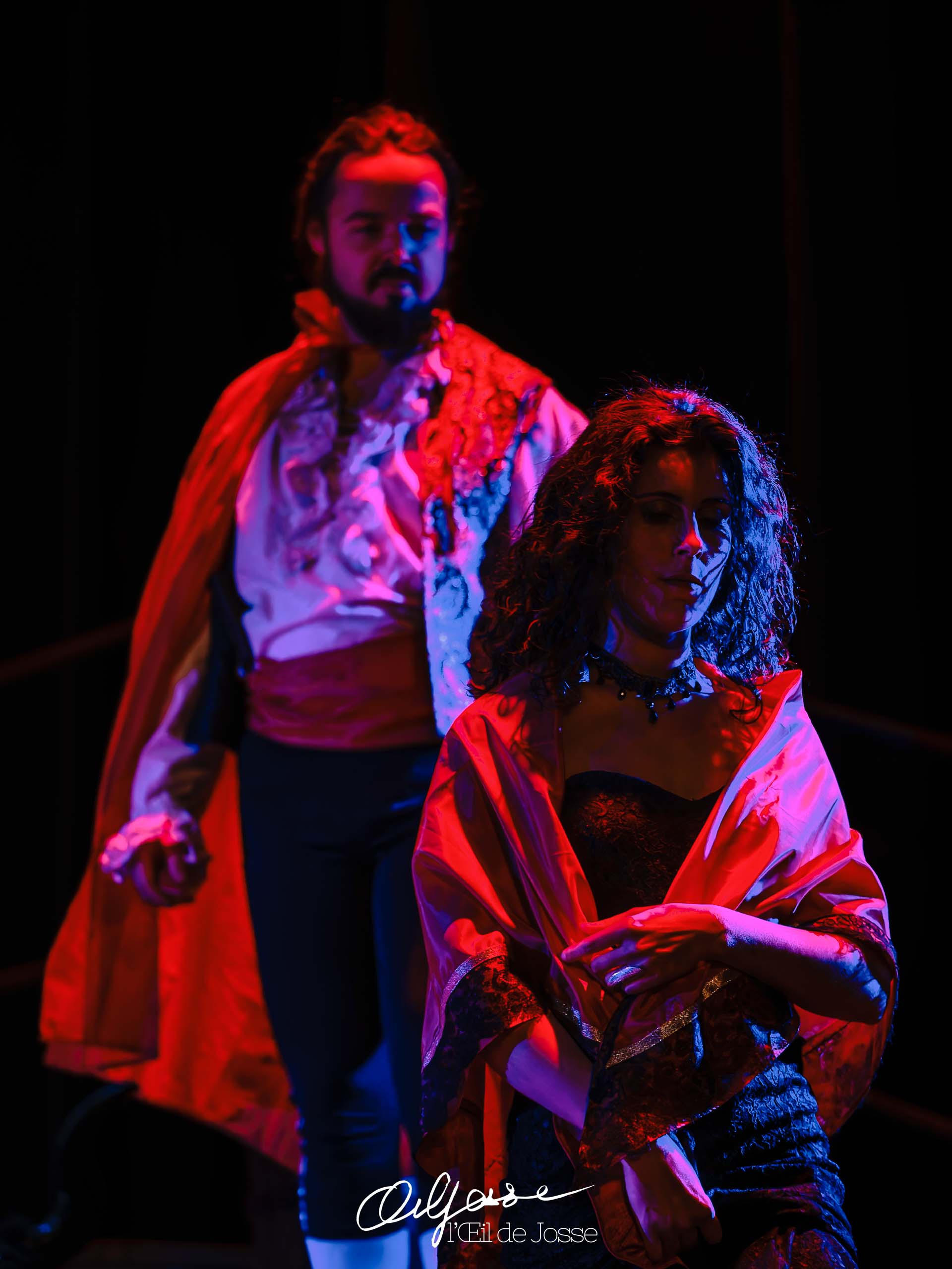 CARMEN
Photo prise le 25 avril 2026
Par la compagnie "Les Voix ailées".
Spectacle tout public, adapté de l'opéra de Georges Bizet et de la nouvelle de Prosper Mérimée.
Solistes :
Dounia El Baaj (Carmen) @dounia.el_baaj , Raymi Bouquet @raymibouquet (Don José), Florine Millon @florine_millon_soprano (Micaëla), Loup Thévenin (Escamillo) et Elisabeth Gilbert (Frasquita).
Formation instrumentale : 1 piano / 1 flûte / 1 violoncelle.
Mise en scène : Sophie Hervé.
Direction musicale : Agnès Bonjean.
Avec la chorale Chœur et Partage de Loreux, et le chœur d’enfants et les figurants de l’Atelier Colom.
#carmen #opéra #bizet #lyrique #voix #chant #romorantin #sortiraromorantin #spectaclevivant #spectacle #photographeorleans #photographespectacle #loeildejosse
