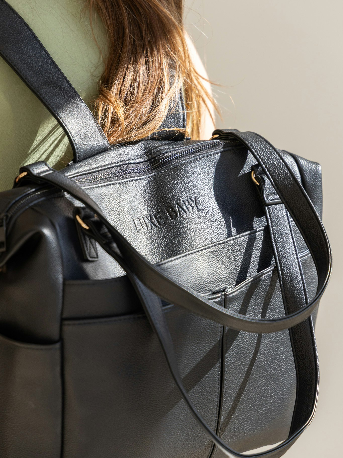 From newborn days to everyday outings, this is the bag that keeps up with you.
Thoughtfully designed to carry everything you need, without the overwhelm.
#LuxeBabyNZ #NewMothers #Newborns #Toddlers