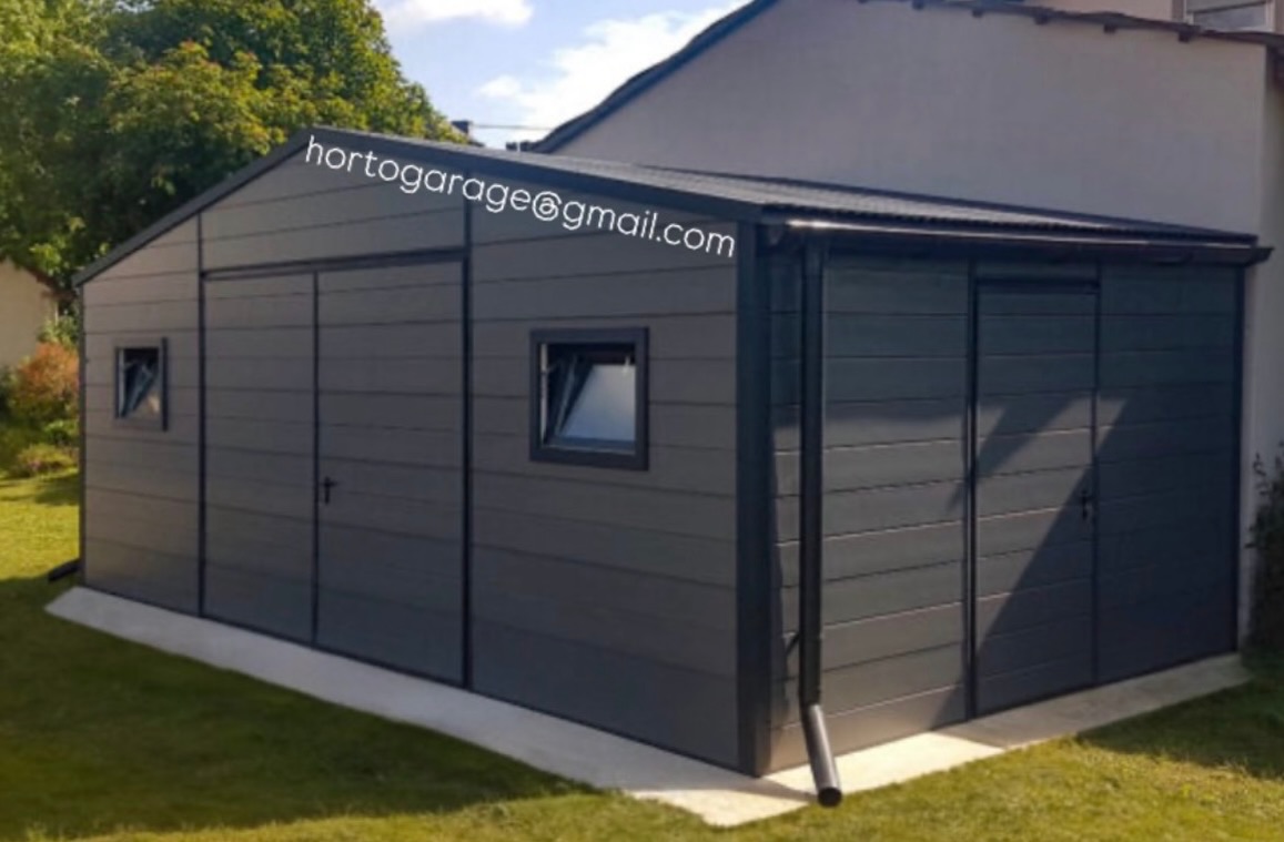 😃Wir präsentieren unsere Garage – ein modernes, freistehendes Gebäude mit einer einfachen und ästhetischen Form.
Beschreibung
Garage mit rechteckigem Grundriss und Satteldach. Ausgestattet mit einer Doppeltür an der Vorderseite, einer Seitentür und Kippfenstern, die für Tageslicht sorgen. Die horizontalen Sicken an den Wänden verleihen dem Ganzen ein modernes Aussehen.
📏Abmessungen
• 📐Breite: 7 m
• 📐Länge: 6 m
• 📐Höhe am First: 3 m
• 📐Wandhöhe: 2,3 m
Farbe
• Graphit – einheitliche, elegante Farbgebung.
🚪🔩Konstruktion
• Stahlkonstruktion
• Wände aus horizontalen Stahlpaneelen
• Satteldach aus Blech
✅🚗🎿Vorteile und Verwendung
• Langlebige und solide Konstruktion
• Modernes Aussehen, das sich gut in die Umgebung einfügt
💻📲👨💻 eine ähnliche Garage oder andere Details wünschen, mailen Sie hortogarage@gmail.com, gehen Sie auf den Link in der Bio oder rufen Sie an
📞 +49 177 4242452
📞 +49 152 246 74 361