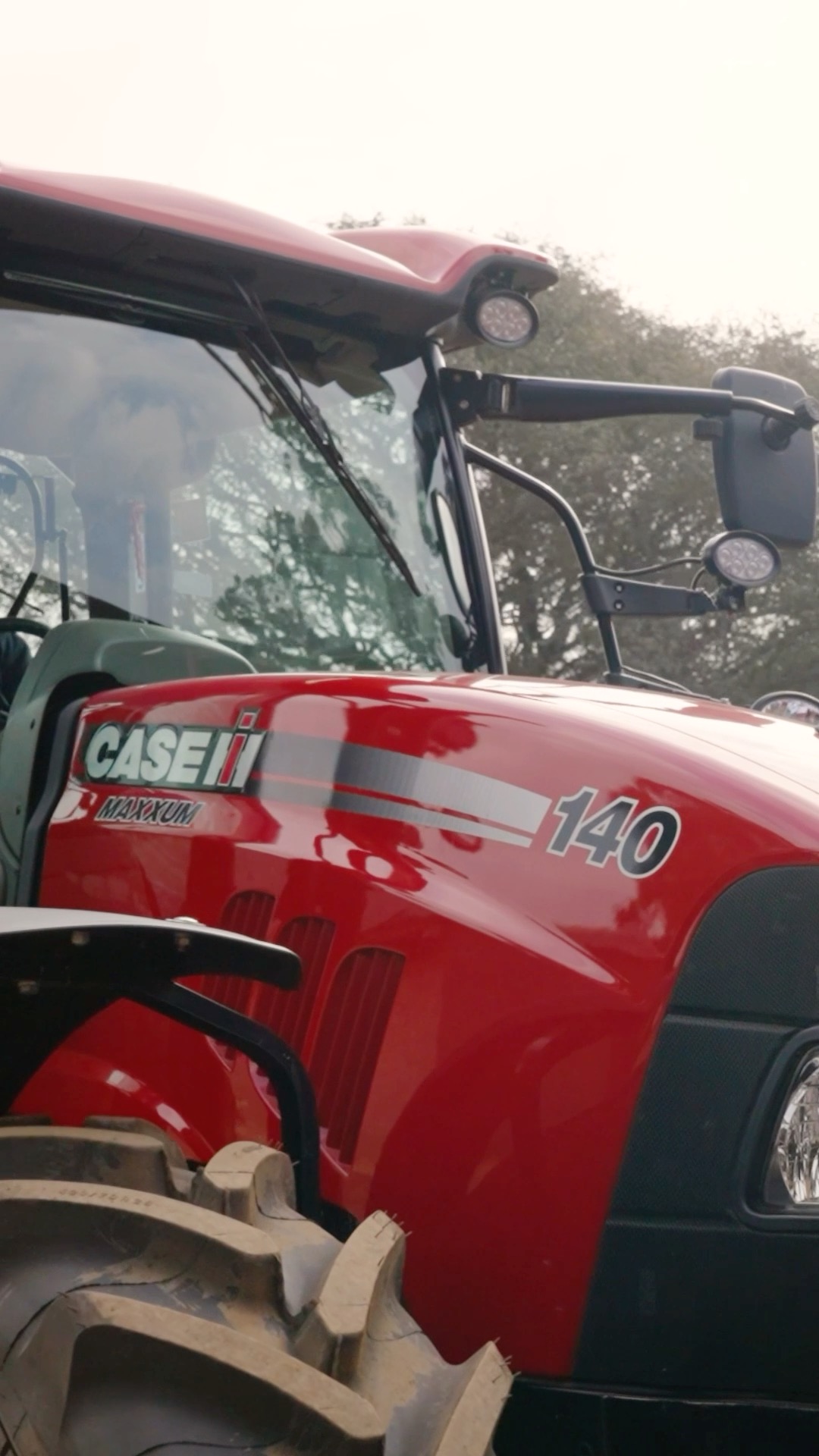 See the Maxxum 140 do what it does best! Fore more information or a quote, you can contact our distributors in your country by clicking here: https://ow.ly/y52G50SjJrZ
Based in Malawi? Contact sales@hejackson.com or explore further here: https://www.hejackson.com/tractor-machinery-sales
#heavymachineryforsalemalawi #caseihequipmentmalawi #EngineeringExcellence #agricultureinmalawi #CaseIHAtWork