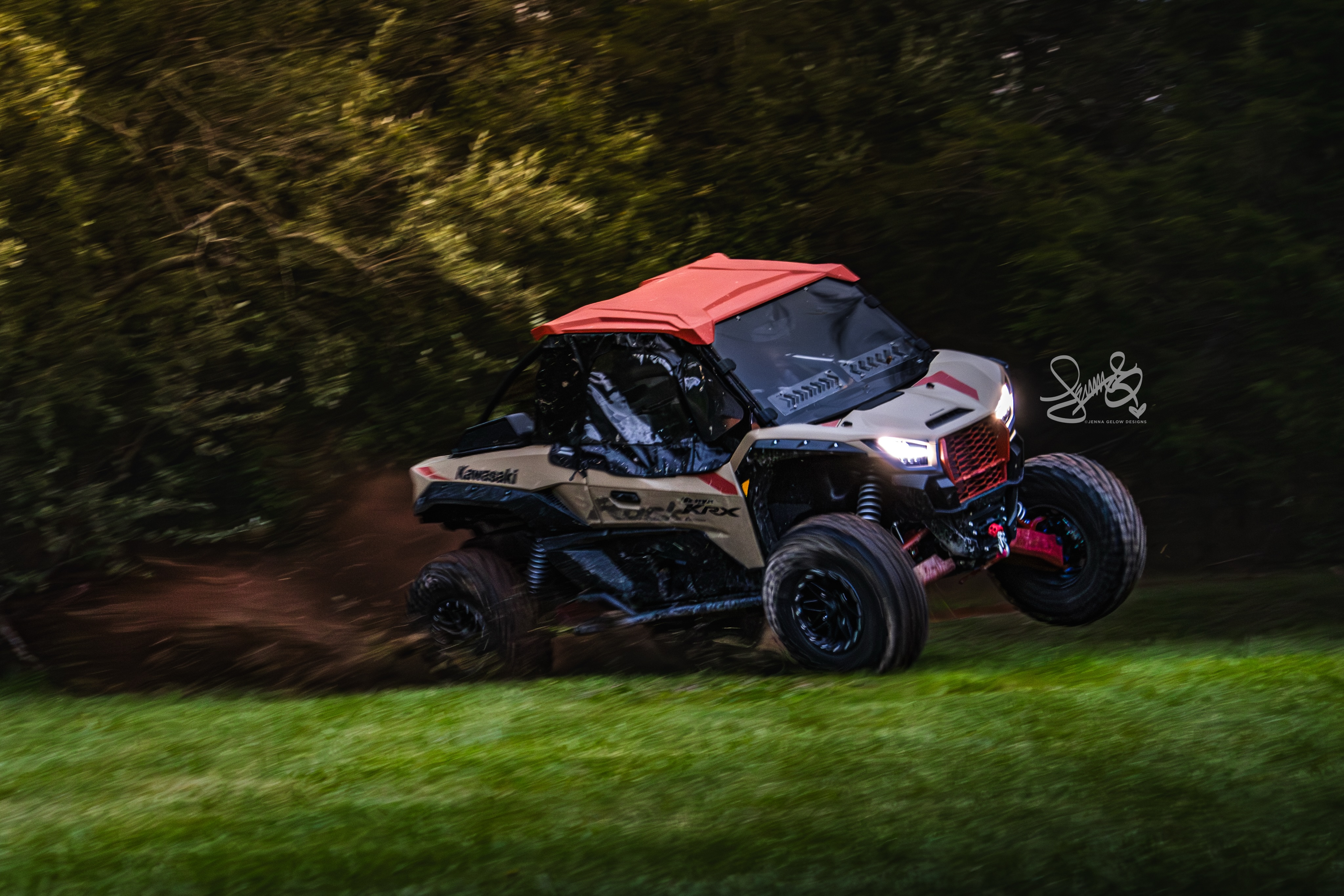 When you tell your brother you need to test out a lens…
“Bobby! go get the side by side and meet me in the yard…”
no questions asked. Mission accomplished🤣📸
P.s. – comment if you think he rolled it after this shot and I’ll drop the meta glasses pov 🤓
#motorsportsphotography #kawasaki #krx