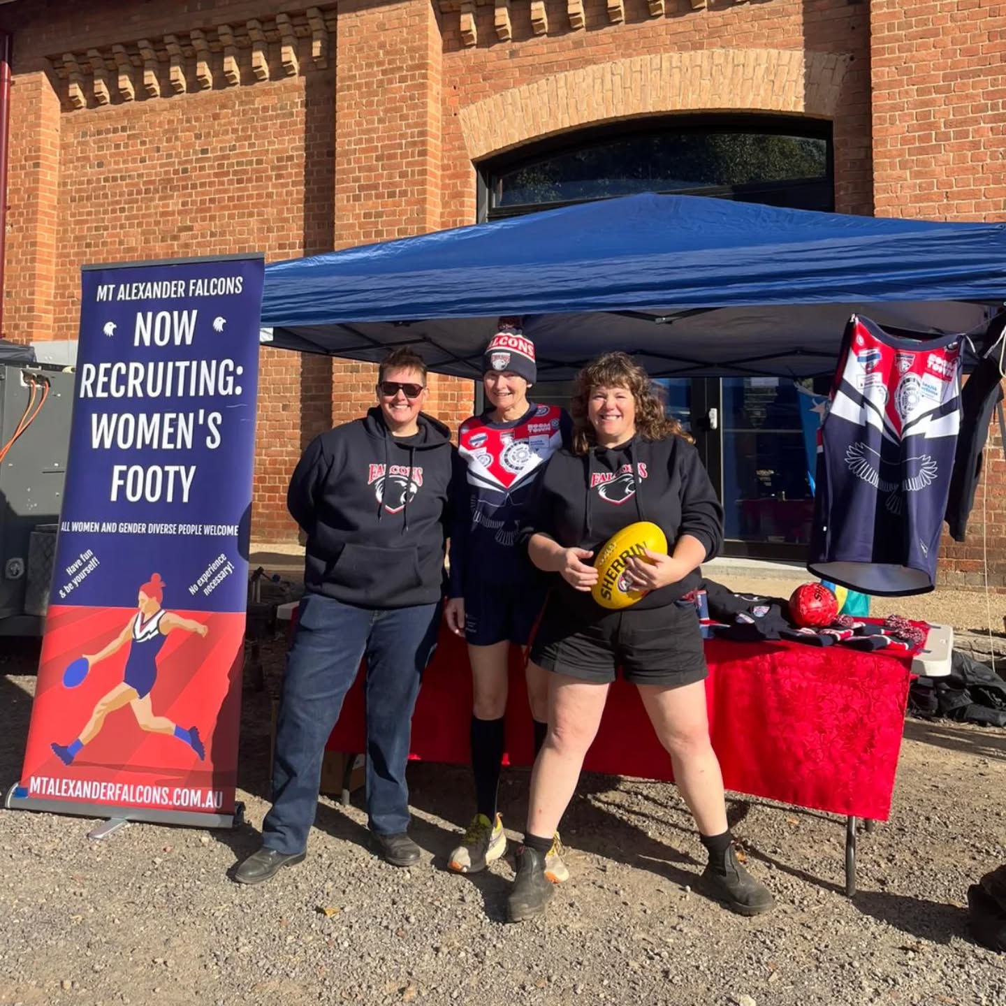 We're at The Goods Shed for Town Open Day!
Come visit us from 10am-2pm today, snag some merch and talk all things womens' and gender-diverse footy 🏉🌈