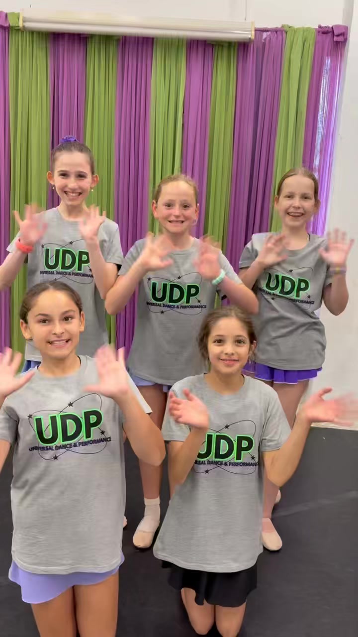 Fresh Uniform Check ✅✅
Check out our brand new UDP t-shirts now available in our shop! We are loving the fresh new design 😍✨ Huge thank you to
@tfpapparel for bringing our vision to life 💜🙌
#udp #como #perthdance #universaldanceandperformance #dancefamily #dancefriends #newuniform