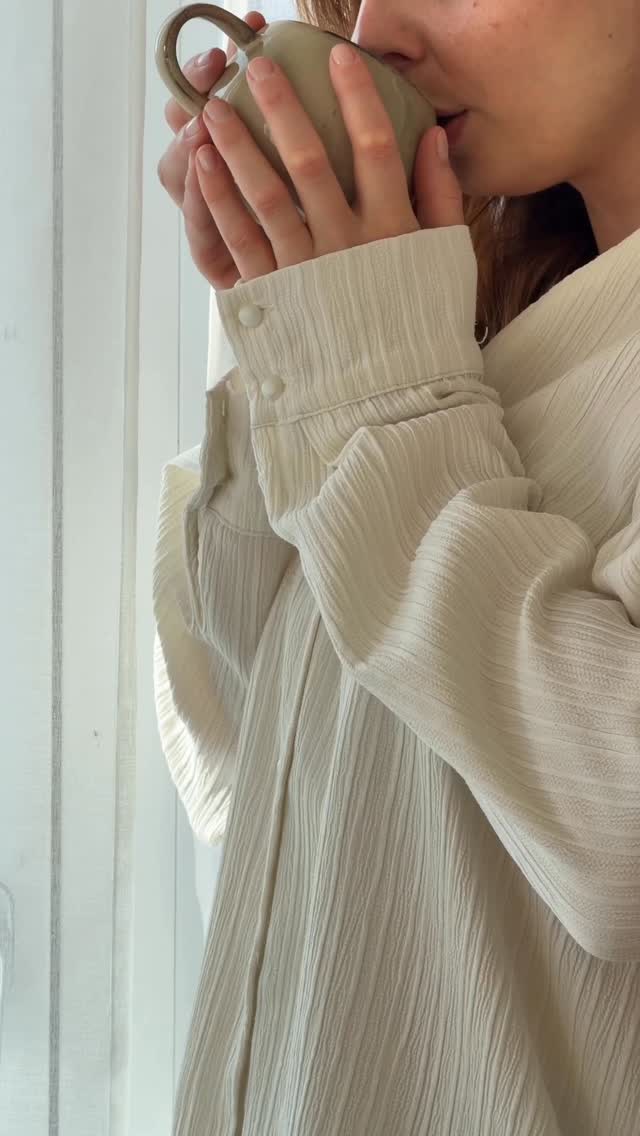 Der letzte Arbeitstag vor dem Wochenende verdient extra Pflege für meine Haut ✨🤍
Deshalb starte ich mit skjur® in den Freitag. Leichte Pflege, intensive Feuchtigkeit und SPF für einen frischen Weekend Glow ohne schweres Hautgefühl.
#skincare #hautpflege #fridaymood #glowingskin #skinimalism
