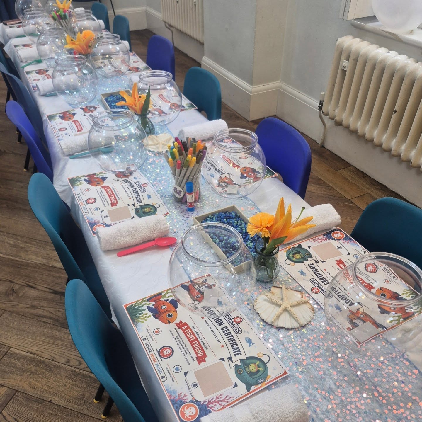 So much fun yesterday at Fitzrovia creating Octonauts-inspired aquariums with our little artists 🐠🐙✨
From colourful sea creatures to underwater adventures, the creativity was flowing all session long 🌊🎨 We loved seeing everyone bring their own mini ocean worlds to life!
Thank you to all the families who joined us — we can’t wait for the next creative adventure 💙
#Gluegang #Fitzrovia #Octonautsparty #KidsWorkshopsLondon #ProcessArt C