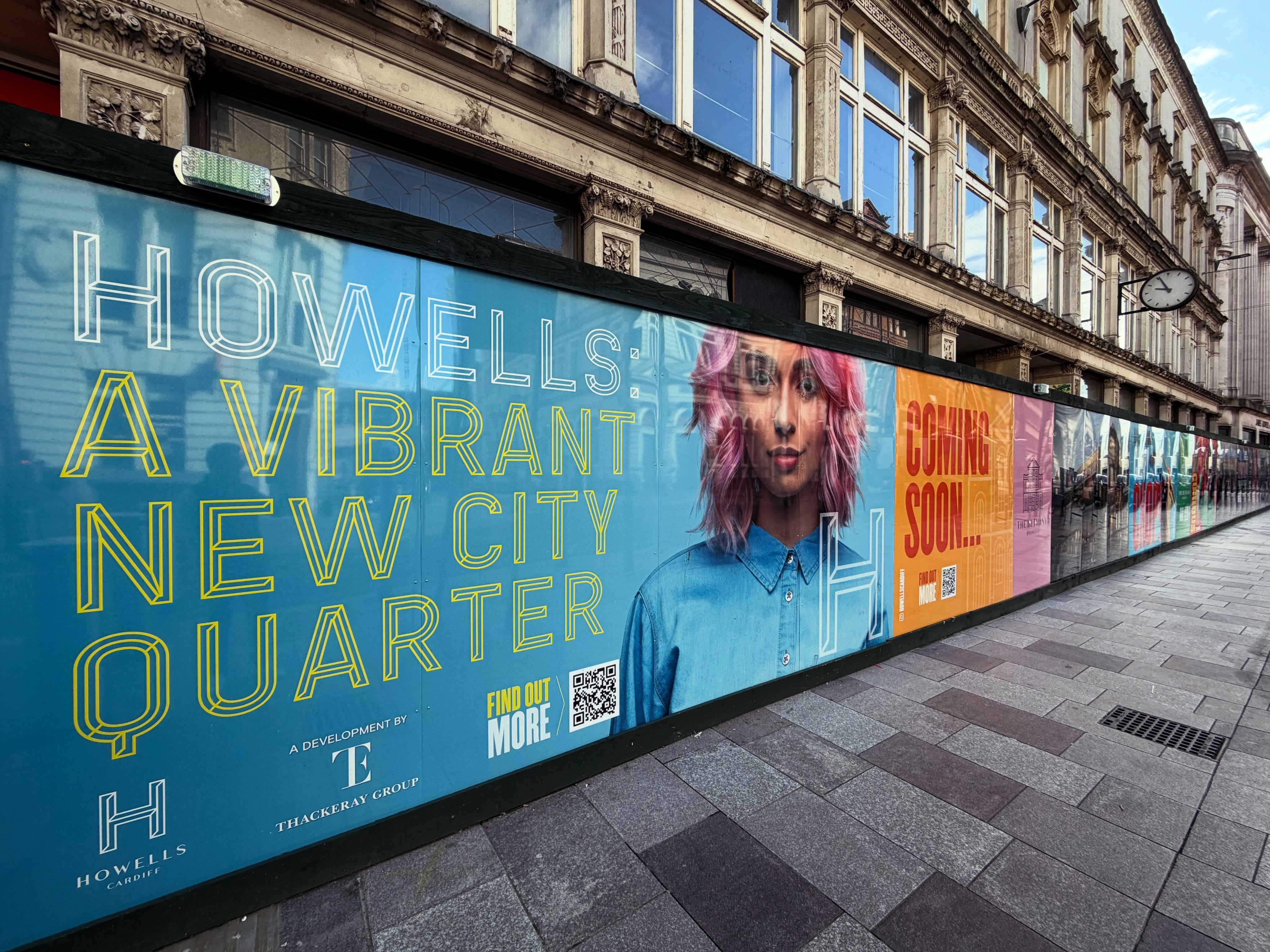 Monster hoarding graphics, supplied and installed for Cardiff’s new @howellscardiff regeneration programme. Utilising our GU370 hyper gloss finish to deliver maximum impact, vibrant colour depth and a premium street-level presence throughout the development. 🔥
From concept to installation, this project showcases how large-format print can transform construction spaces into bold brand statements while keeping the public engaged with what’s coming next. 👀
#HoardingGraphics #LargeFormatPrinting #RetailRegeneration