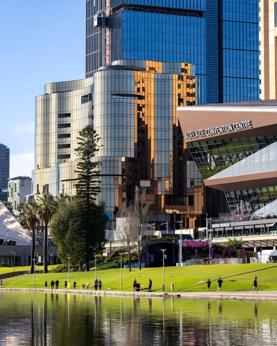 A fantastic few days at the recent Australian Tourism Exchange in Adelaide — the Southern Hemisphere’s largest international tourism conference 🇦🇺
Discovering more of South Australia’s incredible food, wine, culture, and landscapes was a reminder of just how much this part of the world has to offer travellers. From vibrant city dining to world-class wine regions, there’s an effortless sense of variety and depth to the experiences here🍷🌿
A huge thank you to Tourism Australia and the city of Adelaide for such a warm welcome and for showcasing your incredible region so beautifully!
More to come from the rest of our time in South Australia as we continue experiencing it for ourselves ✨
#JourneySouthTravel #SouthAustralia #Adelaide #LuxuryTravel #AustralianTravel #FoodAndWine #TravelAustralia #ExploreAustralia #BespokeTravel #LuxuryEscape