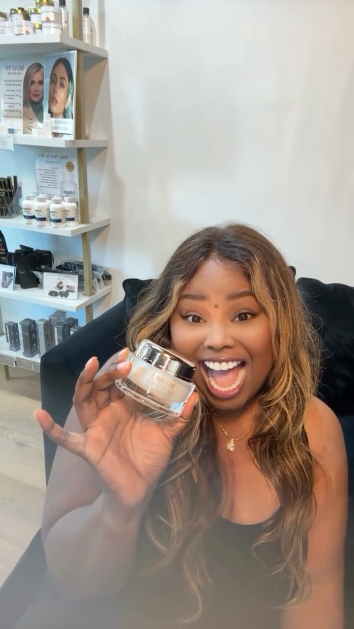Thereâs no secret to a youthful glowâjust the right routine and a little âme time.â â¨
Iâm obsessed with the Dr. Tuna All-Night Beauty Mask for that overnight radiance, but if you really want to reset, you need to be in the building!
đď¸ SAVE THE DATE: Join us for our Mommy Midday Reset!
đ LC Lash & Brow Bar
đď¸ June 4th | 11:30 AM - 1:00 PM
Itâs the ultimate skincare and wellness break you deserve. DM to RSVP or shop the mask online to start your glow today! đĽđ¸ @farmasiusa @farmasiofficial