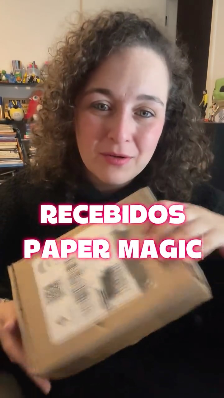DIRETAMENTE DO JAPÃO 🇯🇵
A @papermagic.store é uma papelaria que trabalha com produtos diretamente do Japão.
Recebi uma caixinha com alguns produtos, com várias marcas japonesas que ainda não têm representação aqui, ou que tem, mas com pouca variedade de modelos.
Vou fazer vídeos testando as canetas, me digam nos comentários de qual eu gravo primeiro.
✍️
