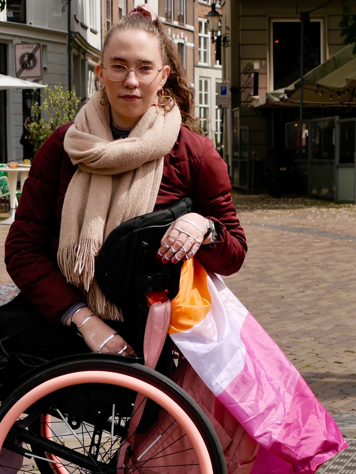 @regenboogmanifestatie.deventer nog wat plaatjes van vandaag🧡🤍🩷
(Foto 9 door @daanobdeijnfotografie )
