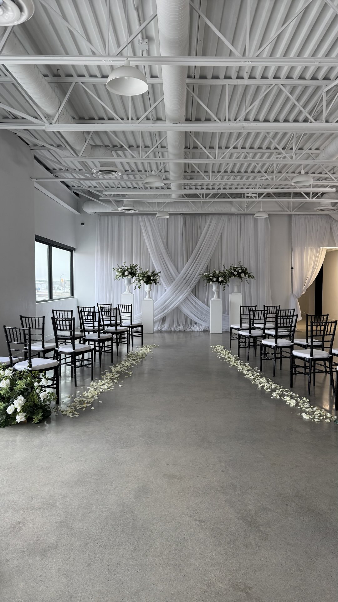 Why choose between indoor or outdoor? At Novella, you don’t have to! ✨
Our space is designed to give you both, seamless indoor and outdoor flow so your event can shift naturally throughout the day without compromise.
Whether you’re planning something intimate or a full celebration, having both options means your event isn’t limited by the weather or the layout, it is fully supported by the space itself.
We have select dates available for 2026 and 2027. 🤍
Inquire with us to start planning your event. 🤗
www.thenovella.ca
VENDORS:
Venue: @thenovella_
Rentals: @collectiverentals_
Wedding Planner: @melanie_parent_events
Photographer: @bennettmurphymills.photo
Florist: @tiltedspace_
Cake: @sweetimpressionsbakery
Linens/Drapery: @simply_perfect_decor
Officiant: @weddingbella_shawna__peterson
Hair: @hairby.olga
Makeup: @jelartistry
Stationery: @melanie_parent_events @bennettmurphymills.photo
#eventvenue #winnipegevents #manitobaevents #indoorvenue #outdoorvenue
novella at collective winnipeg, indoor outdoor event venue winnipeg, flexible event space manitoba, modern event venue winnipeg, event venue rental winnipeg manitoba