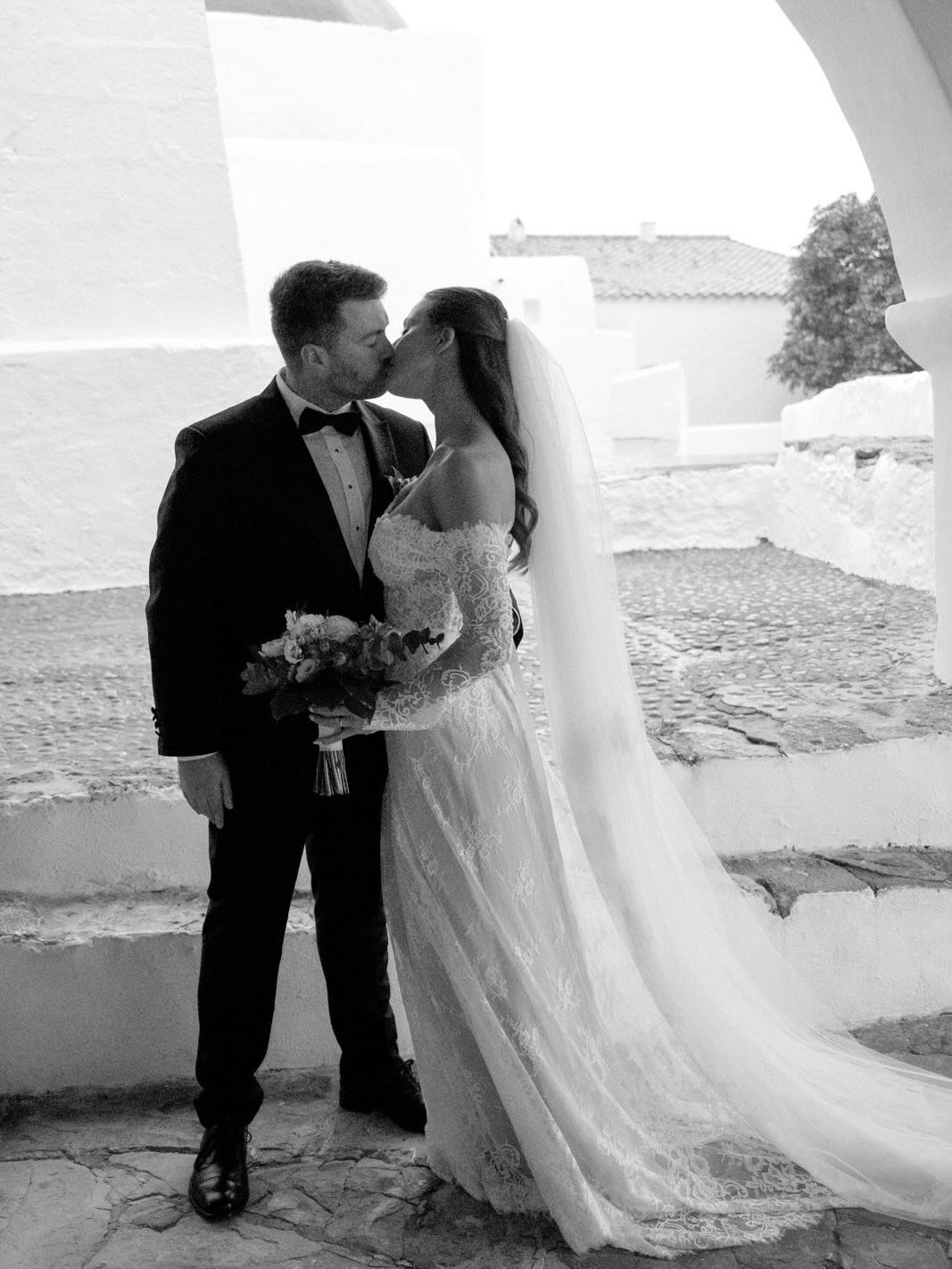 Magical wedding of @anastasia_hammond as seen by @dianakophoto🤍 Thank Dear Anastasia for choosing KATYA KATYA dress and for sharing these moments with us🤍