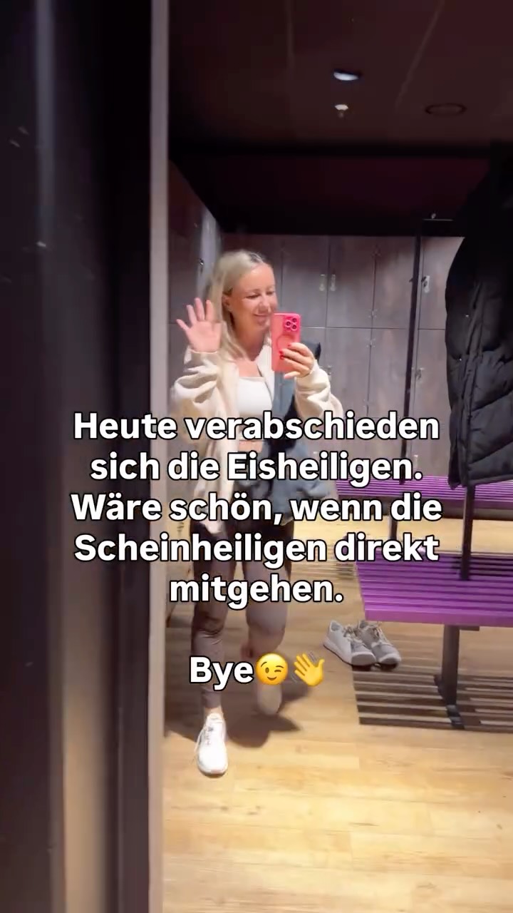 Hier ist die Tür 🚪!
Folge:
@helenawess