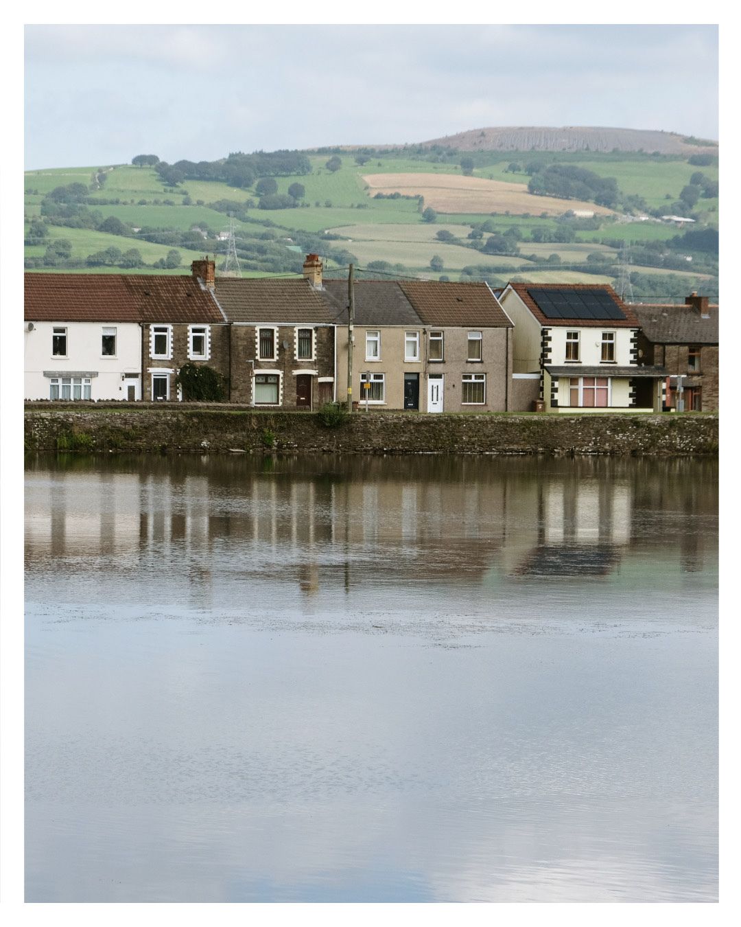 This was a few years ago at Caerphilly castle in Wales!
Camera: Fuji X-T30
Location: Caerphilly
#photography #mountains #water #castle #wales